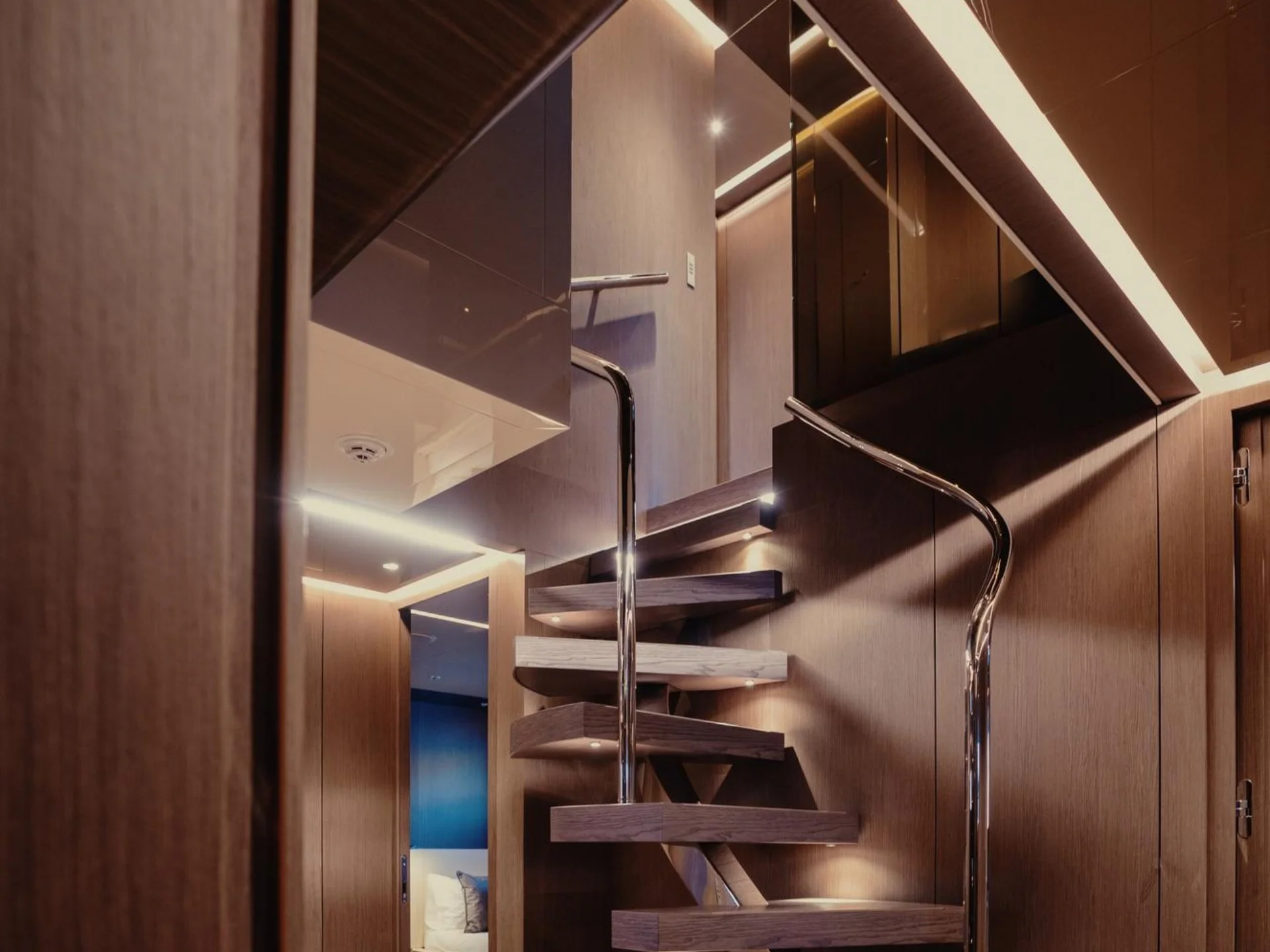 ALVIUM | Ferretti Custom Line 106 - Ferretti