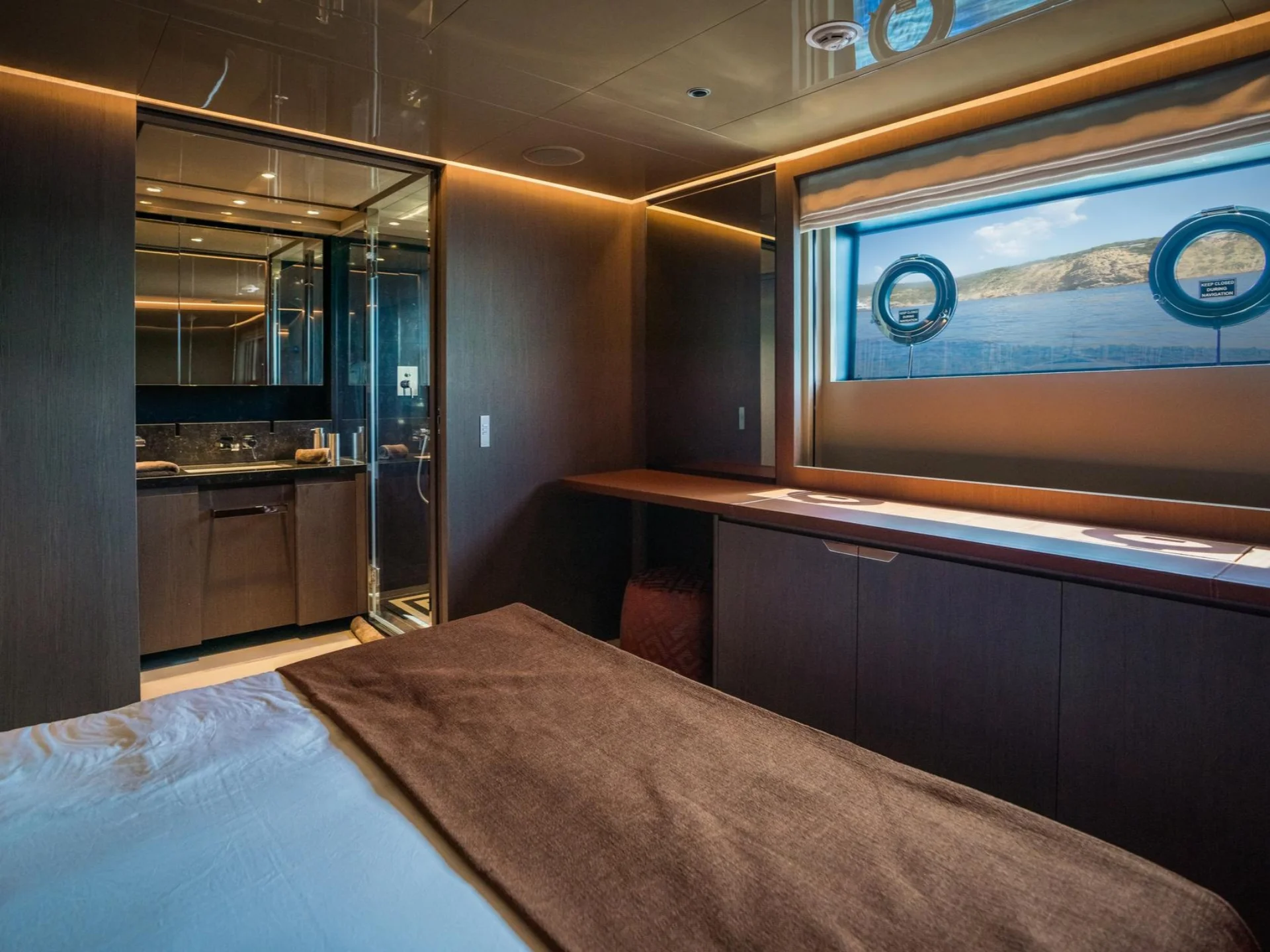 ALVIUM | Ferretti Custom Line 106 - Ferretti