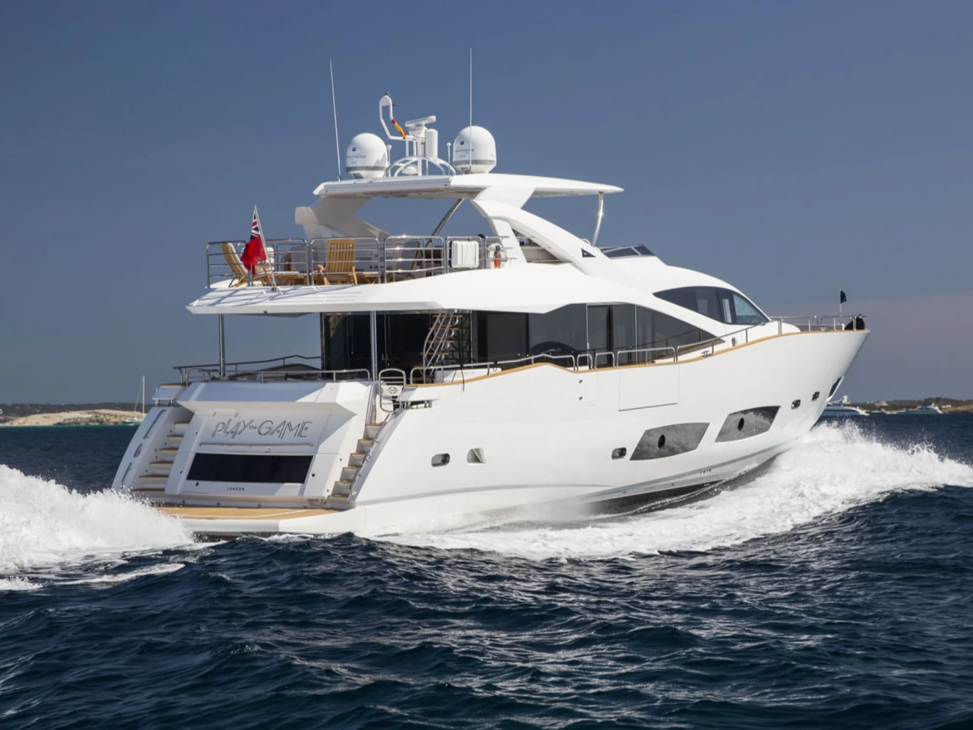 PLAY THE GAME | Sunseeker 28M - Sunseeker