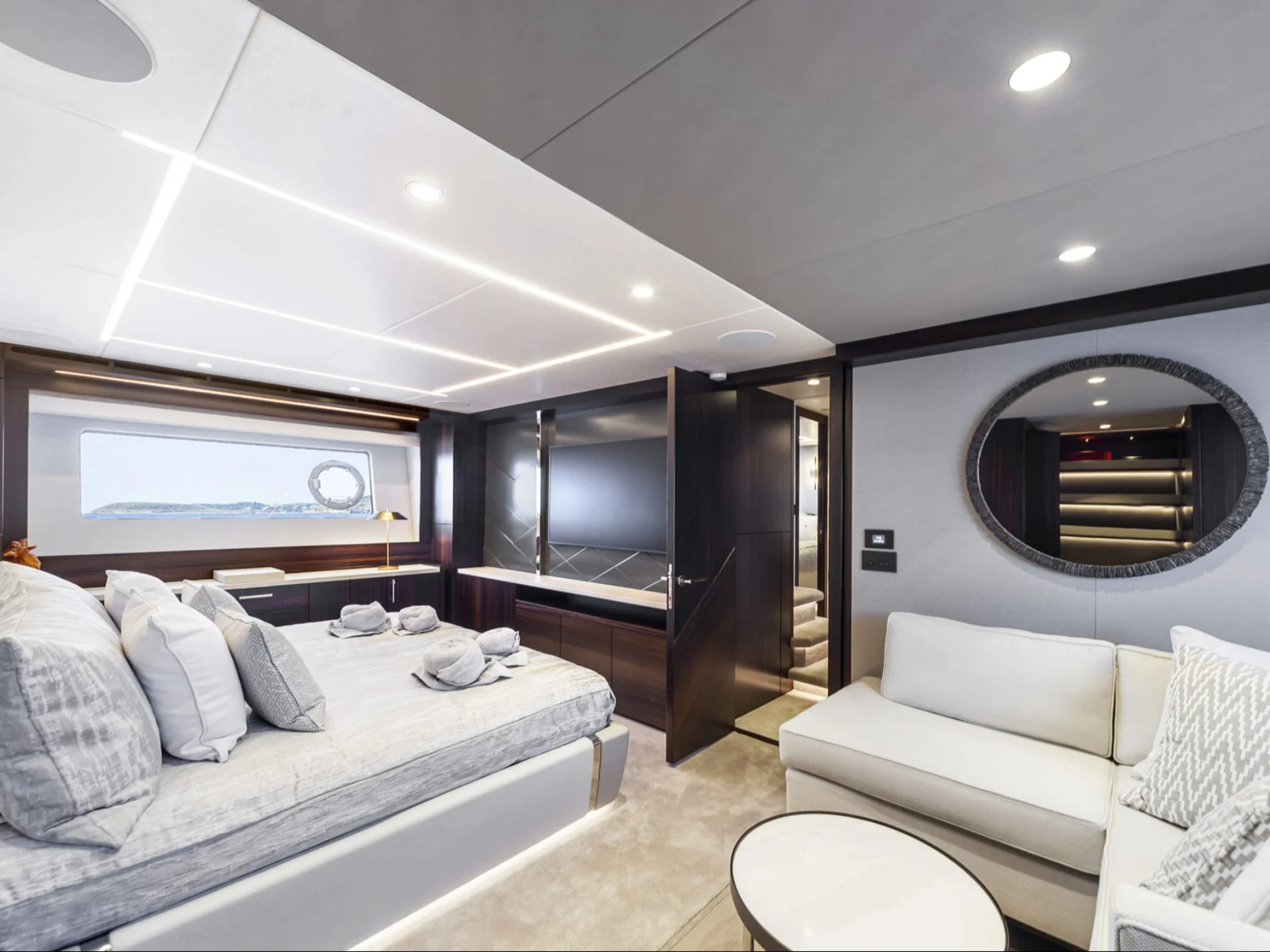 JUNIOR | Sunseeker 88 - Sunseeker