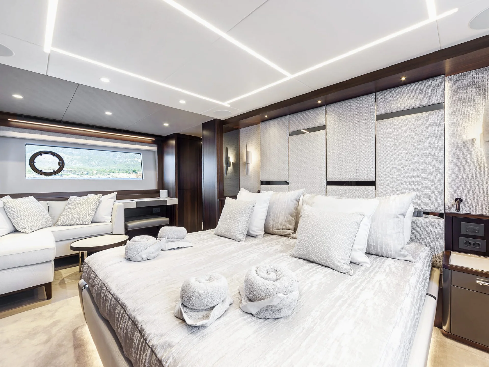 JUNIOR | Sunseeker 88 - Sunseeker