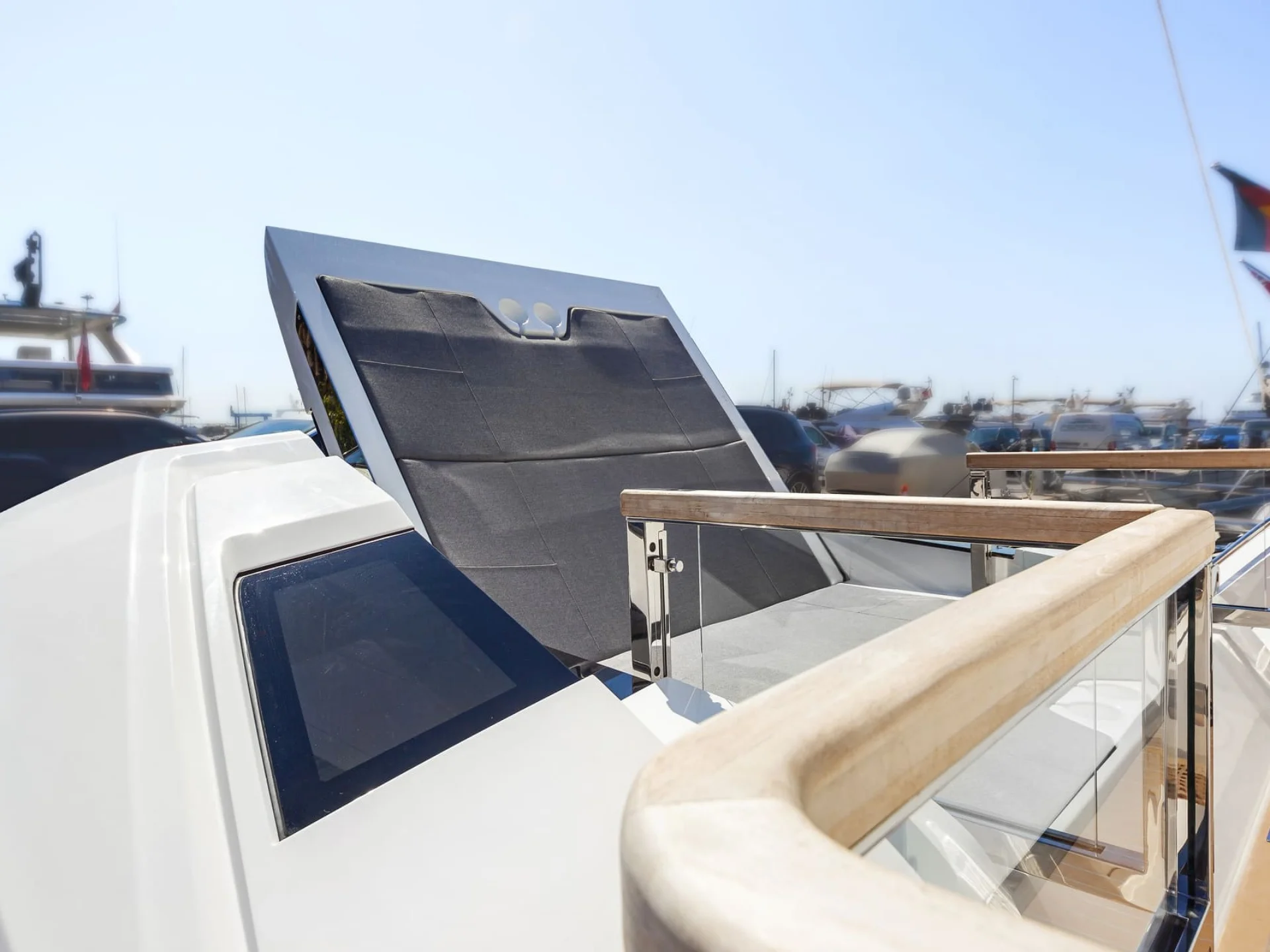 JUNIOR | Sunseeker 88 - Sunseeker