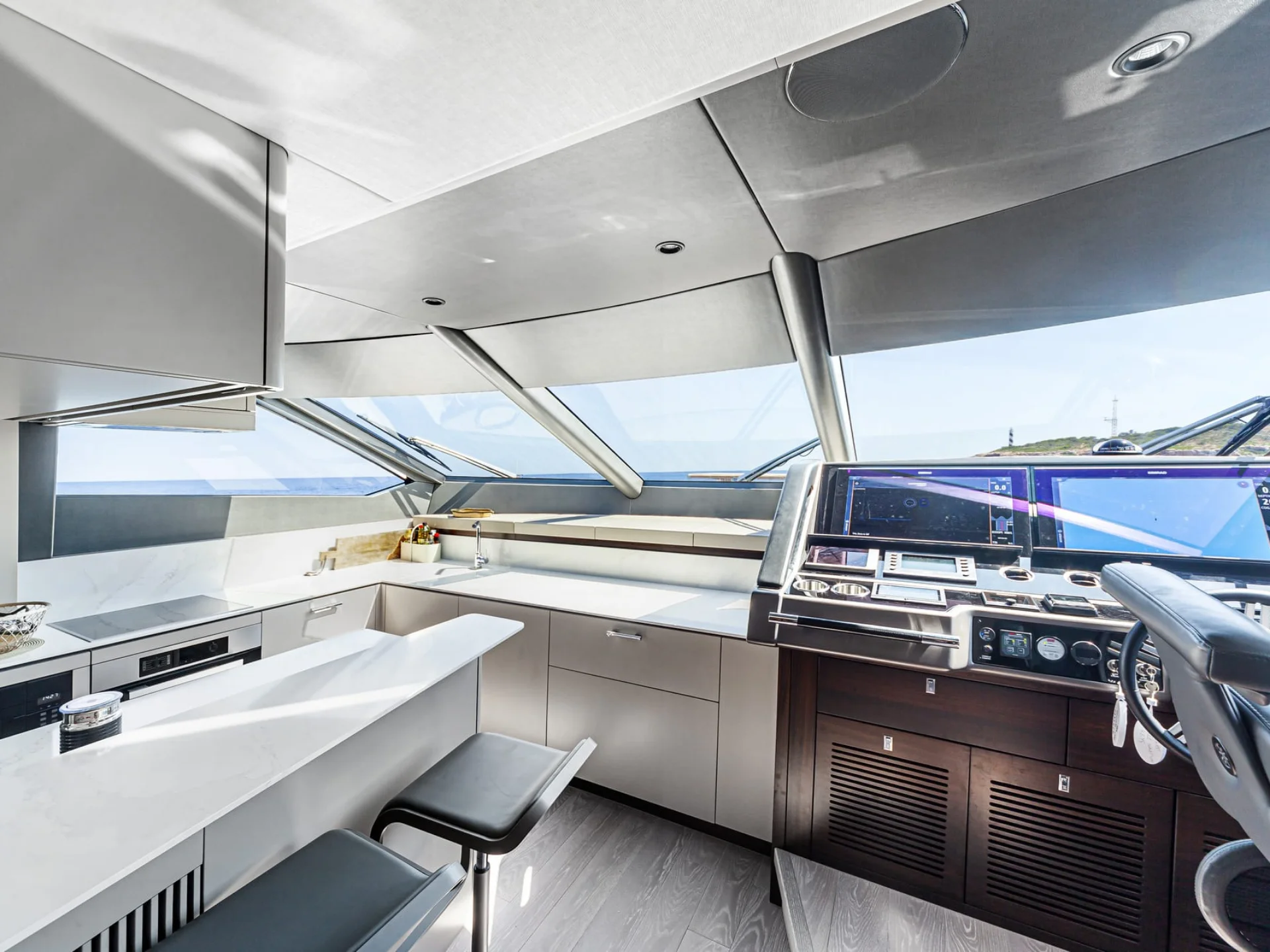 JUNIOR | Sunseeker 88 - Sunseeker