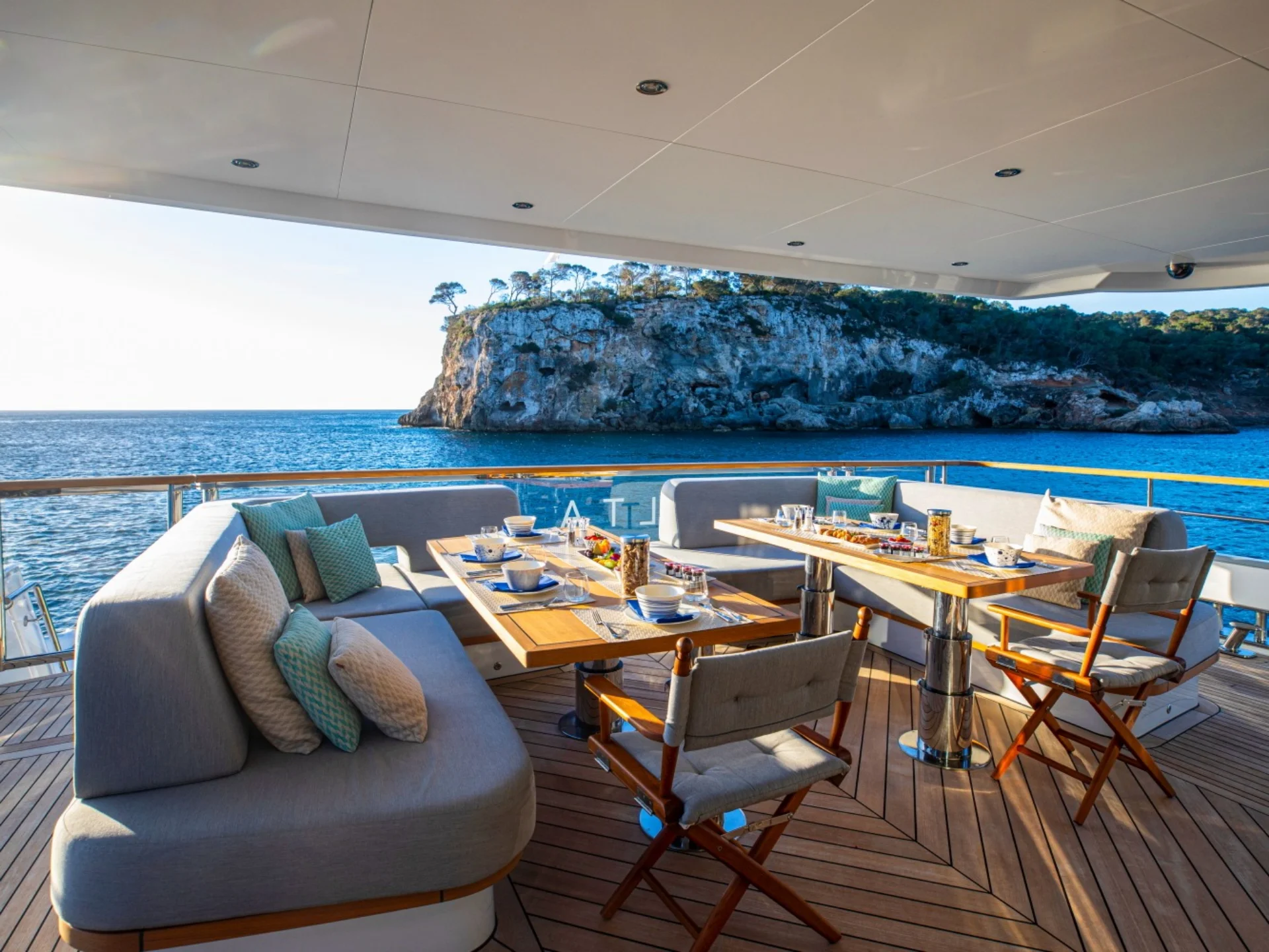 DELTA ONE  |  Mulder ThirtySix - Mulder