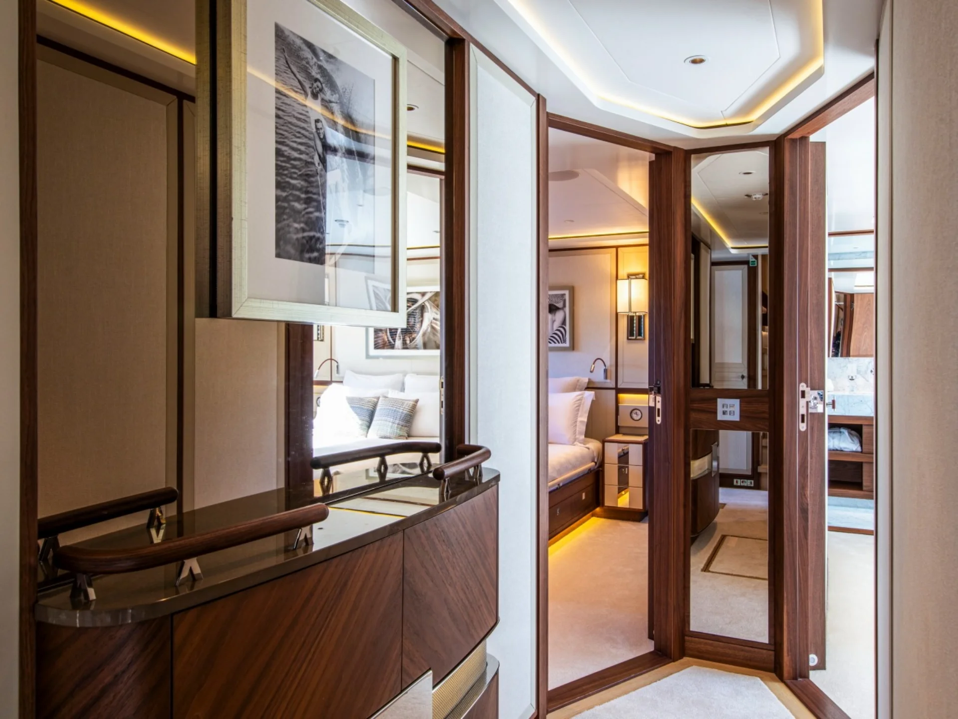 DELTA ONE | Mulder ThirtySix - Mulder