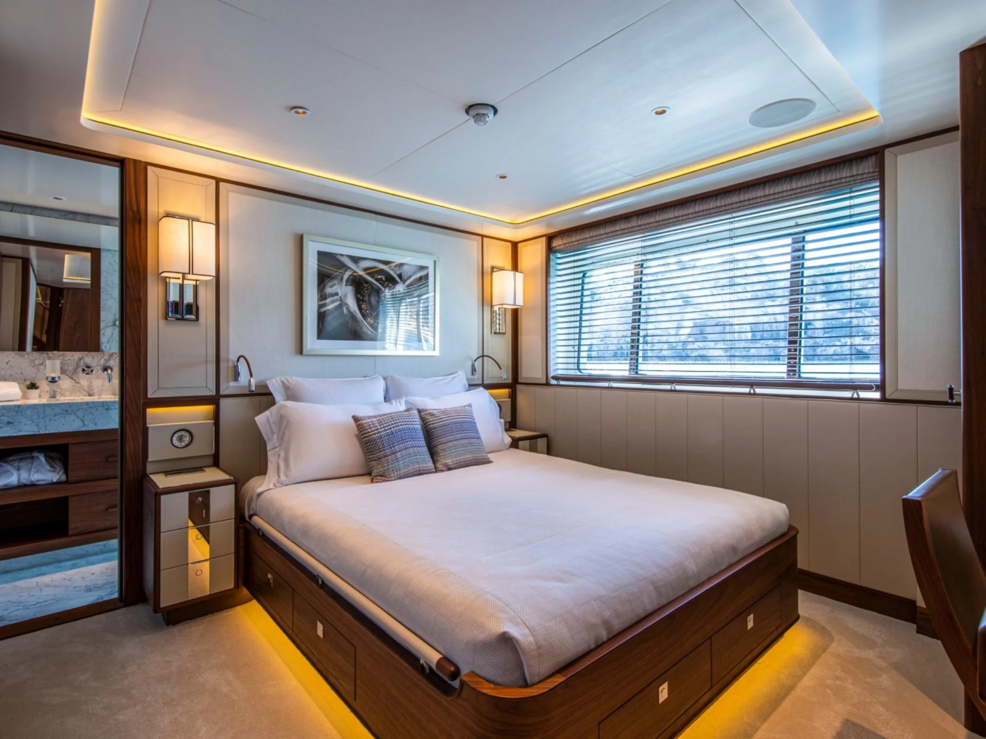 DELTA ONE  |  Mulder ThirtySix - Mulder