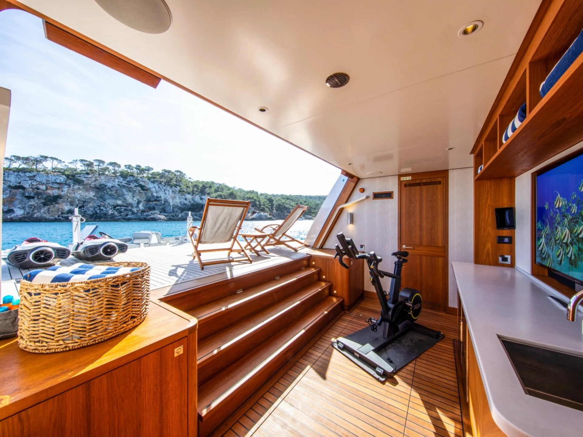 DELTA ONE  |  Mulder ThirtySix - Mulder