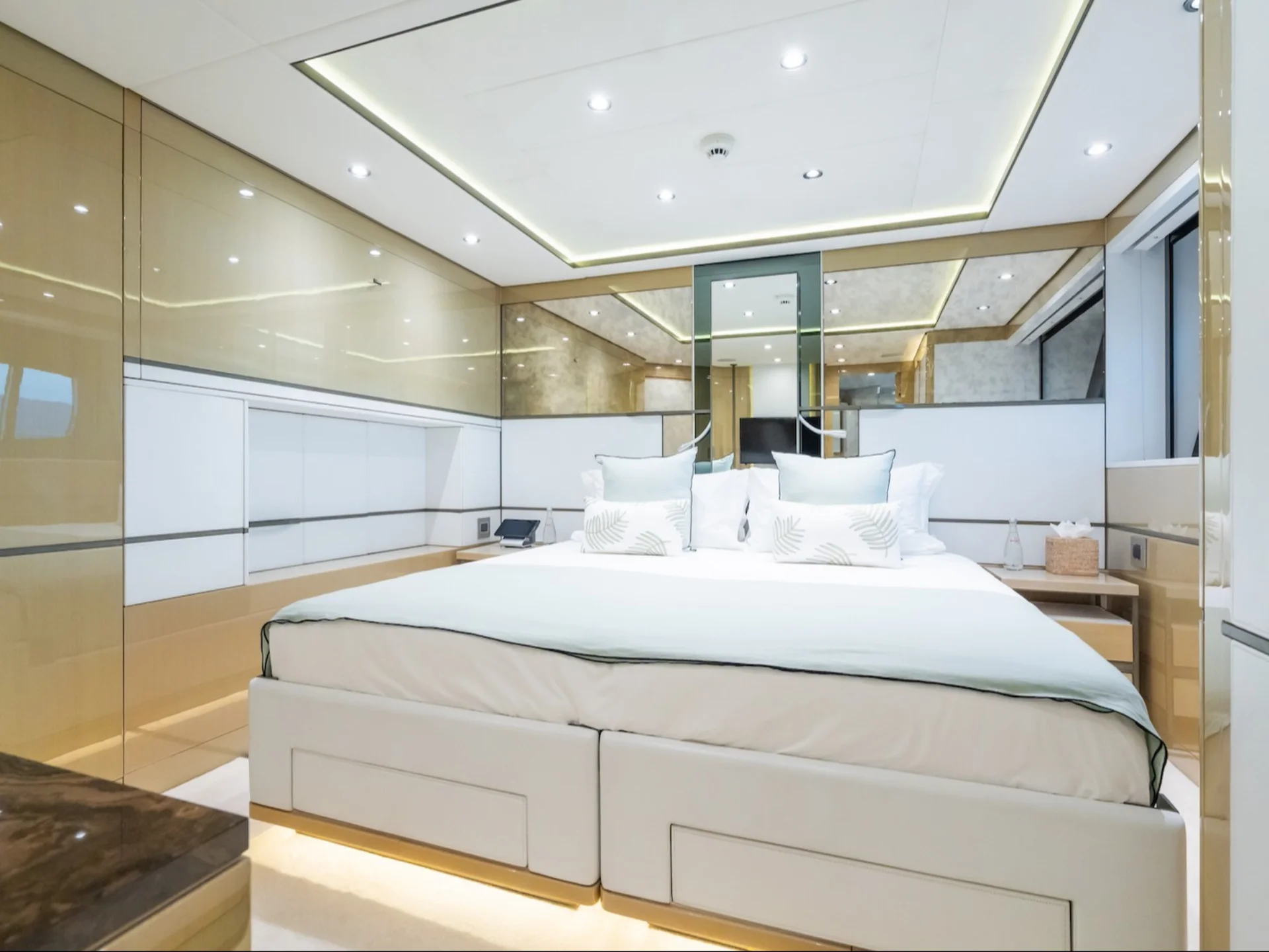 THUMPER | Sunseeker 40M - Sunseeker