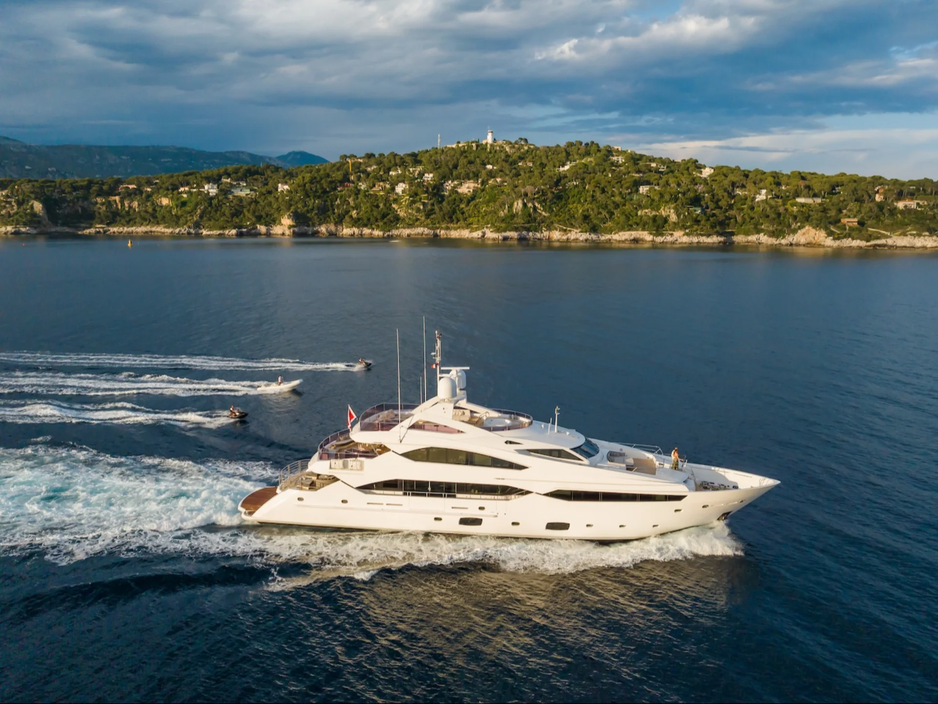 THUMPER | Sunseeker 40M - Sunseeker