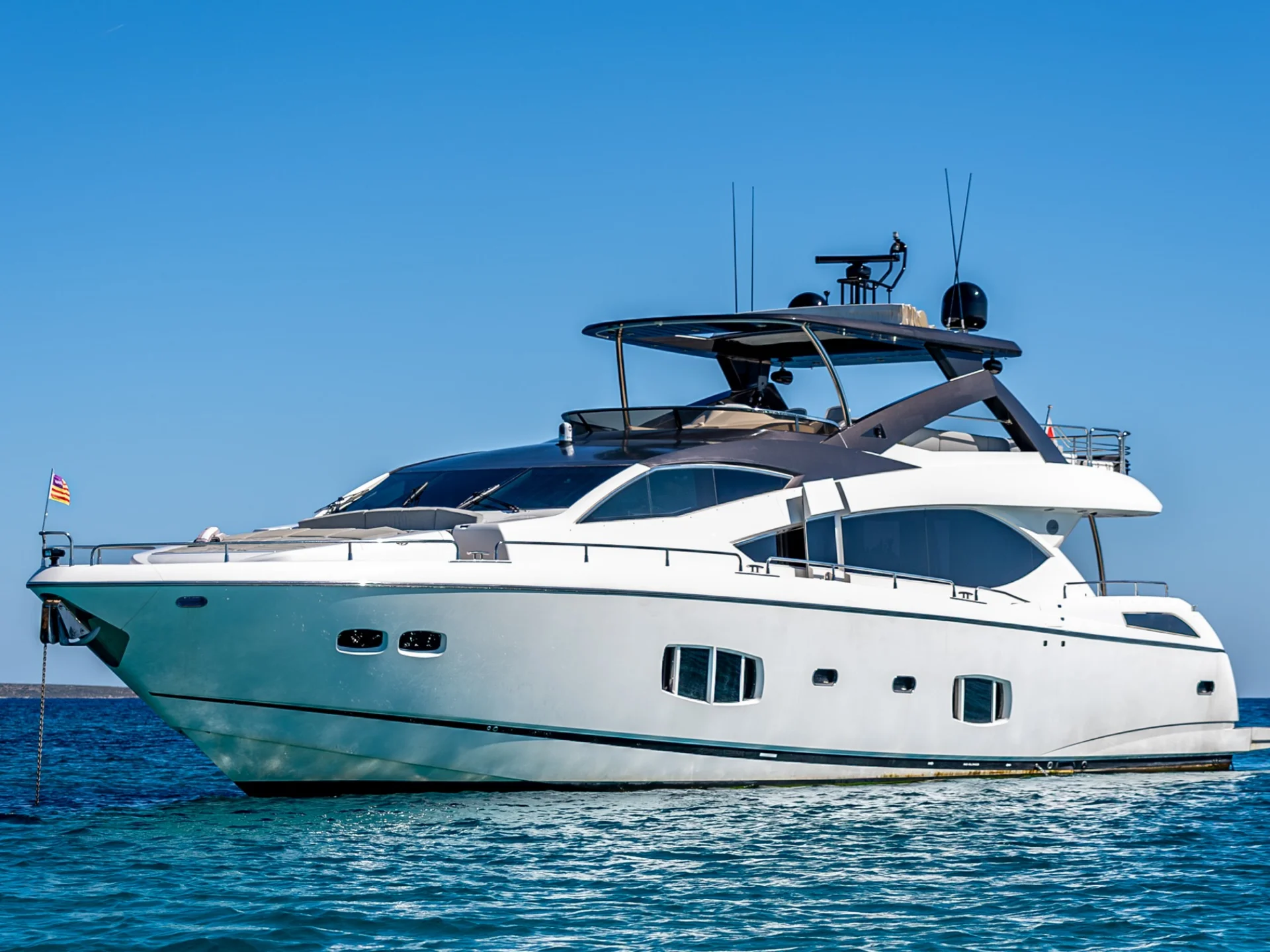 MOZZ II | Sunseeker 27M - Sunseeker