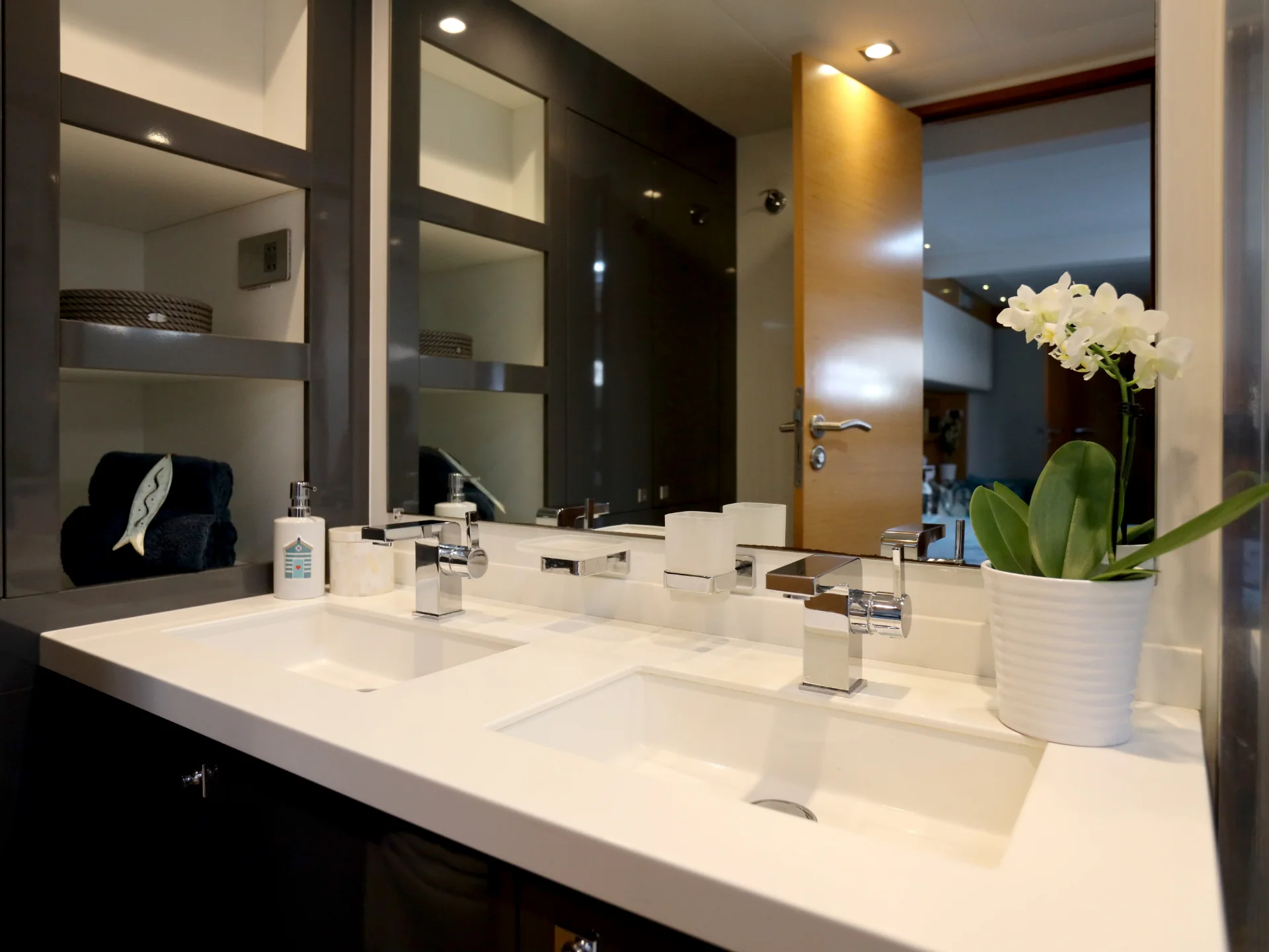 LIR | Fountaine Pajot Victoria 67 - Fountaine Pajot