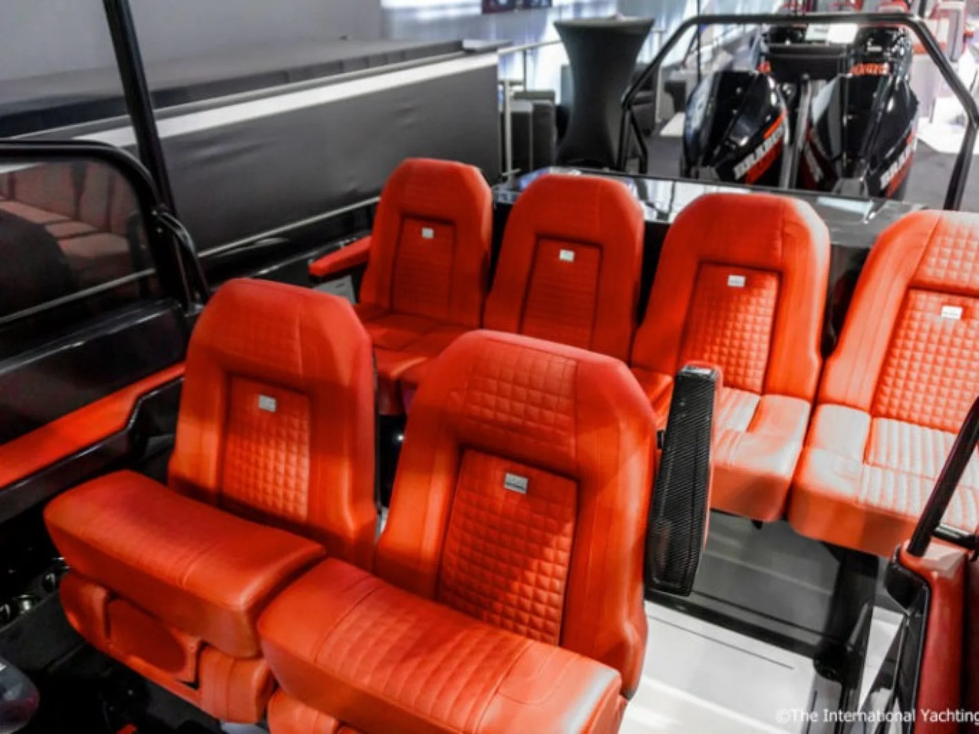 ROCKET | Axopar Brabus Shadow 500 - Axopar