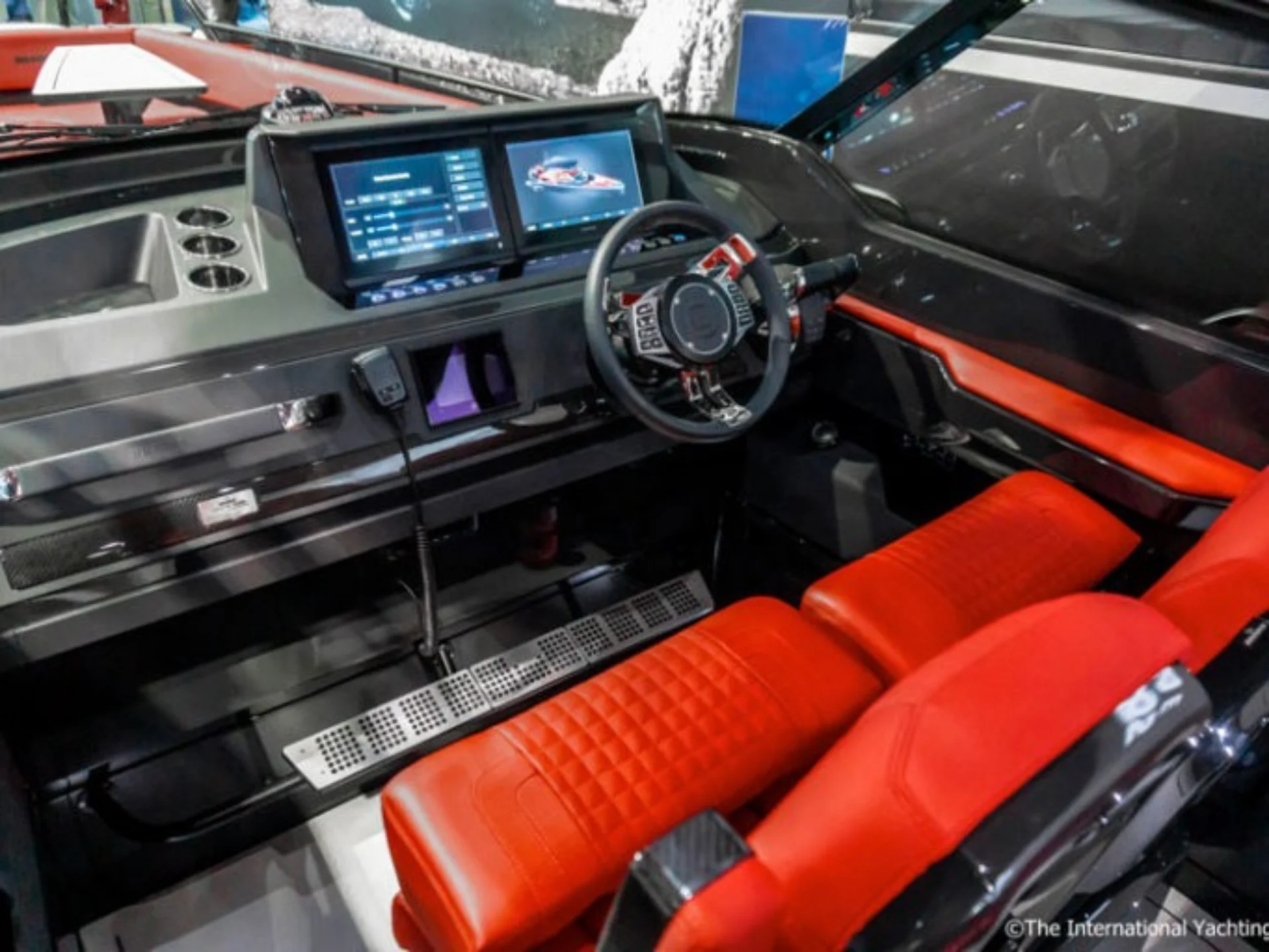 ROCKET | Axopar Brabus Shadow 500 - Axopar