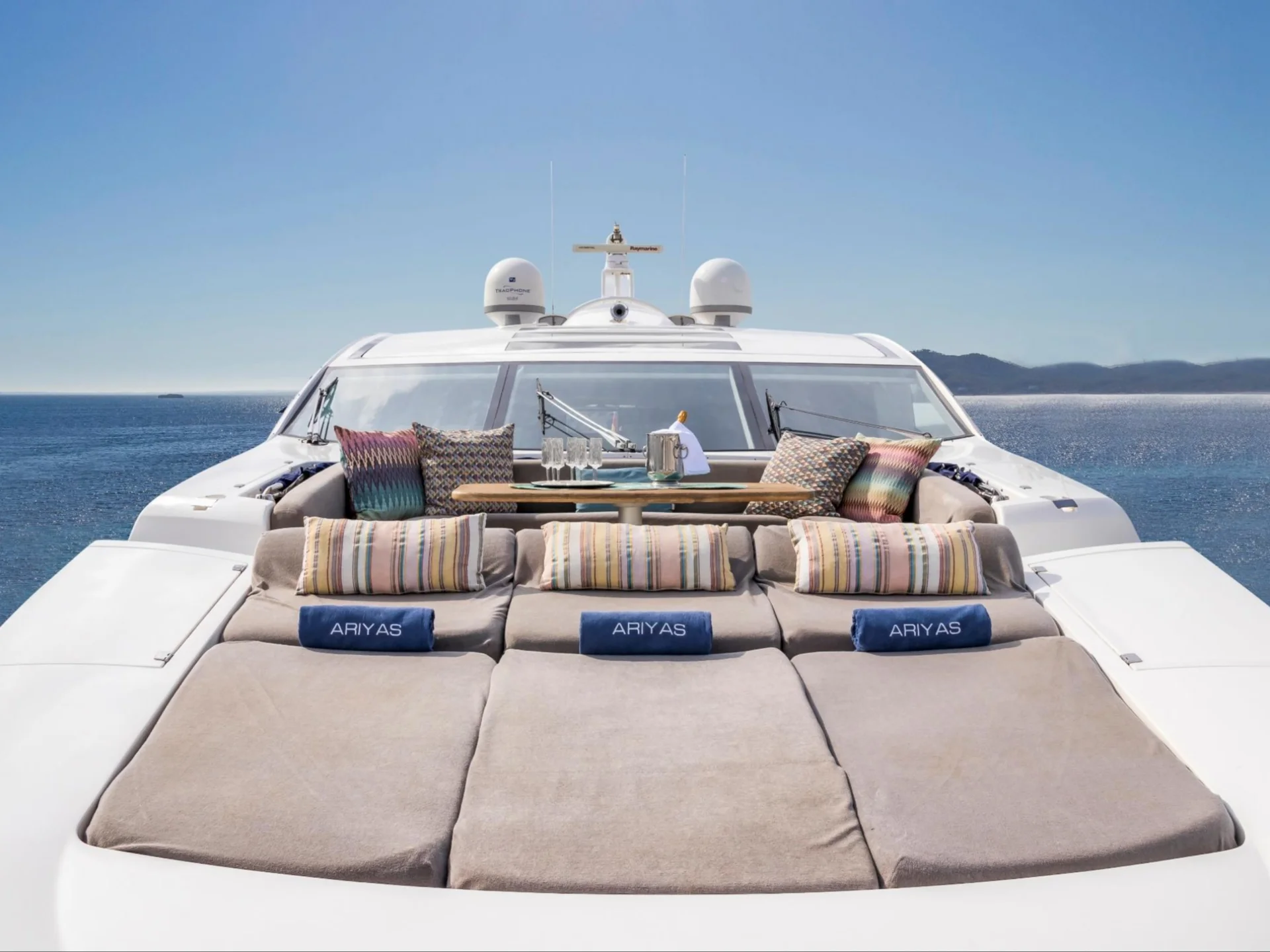 ARIYAS | Sunseeker Predator 84 - Sunseeker