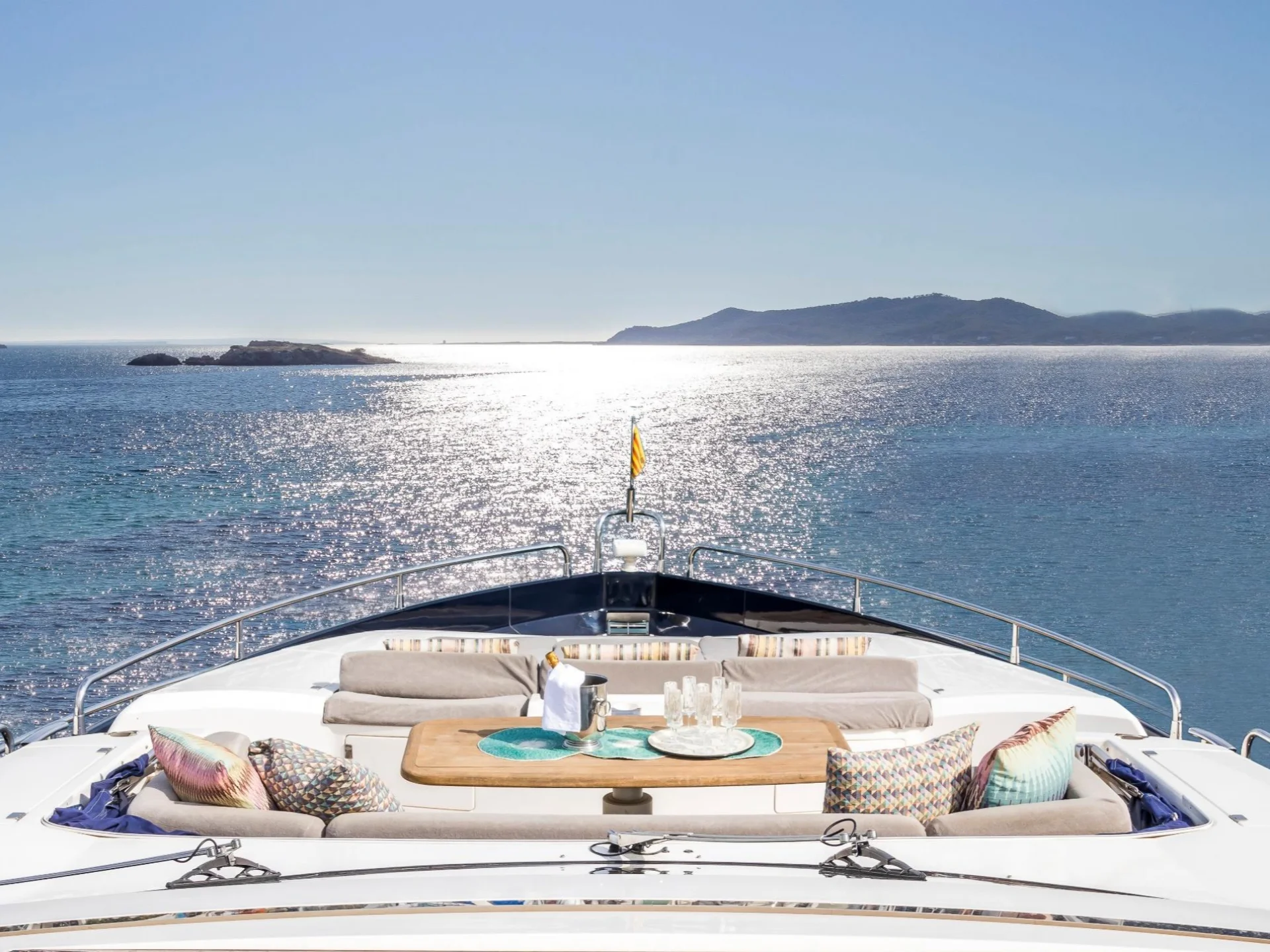 ARIYAS | Sunseeker Predator 84 - Sunseeker