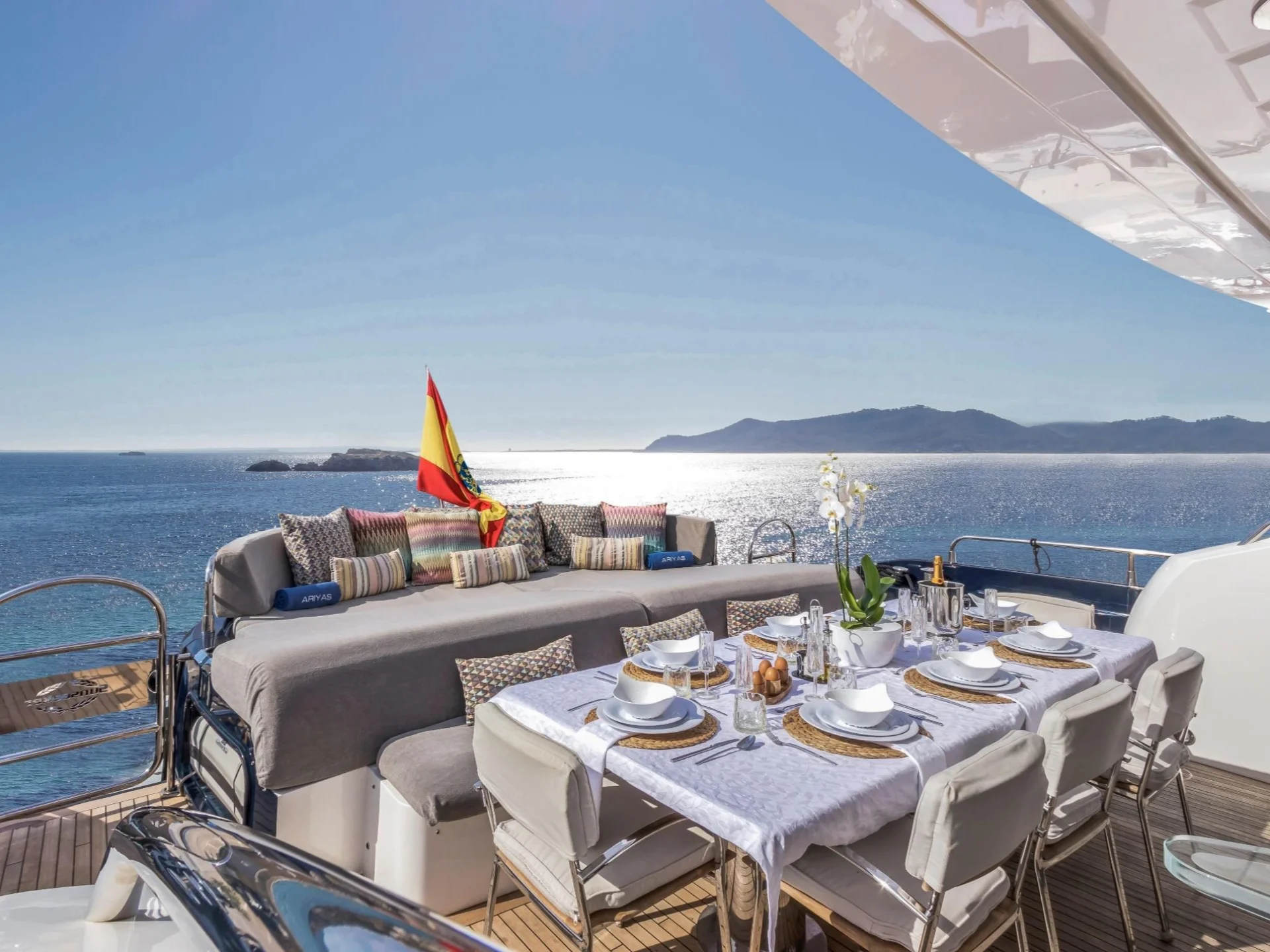 ARIYAS | Sunseeker Predator 84 - Sunseeker