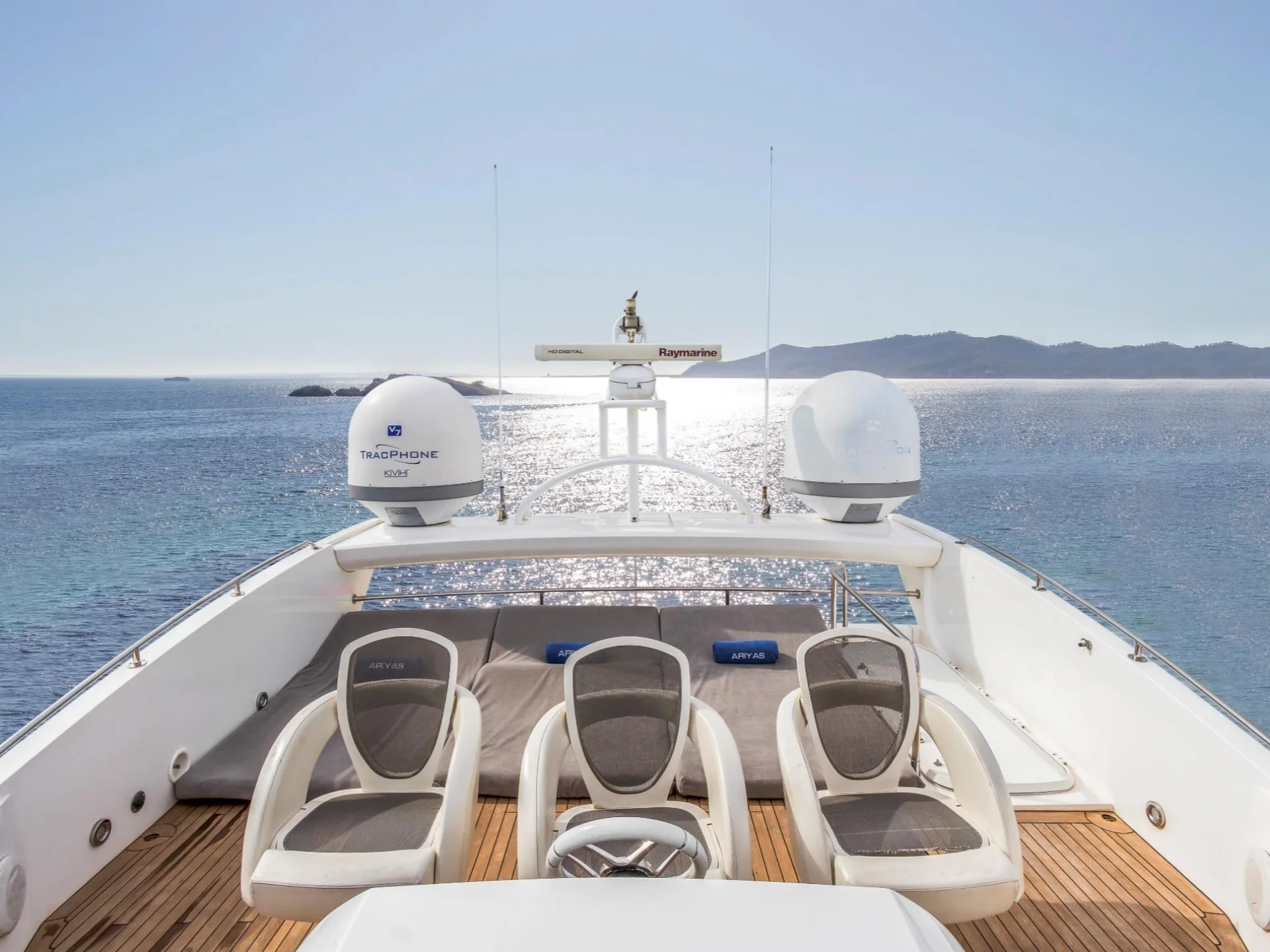 ARIYAS | Sunseeker Predator 84 - Sunseeker