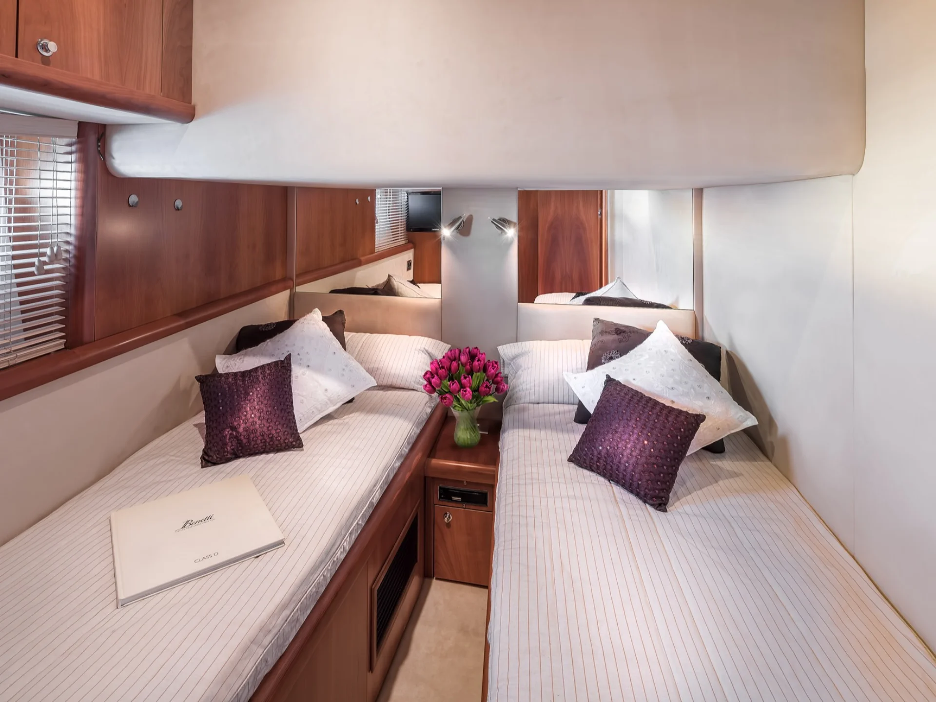 N9 | Sunseeker Predator 72 - Sunseeker