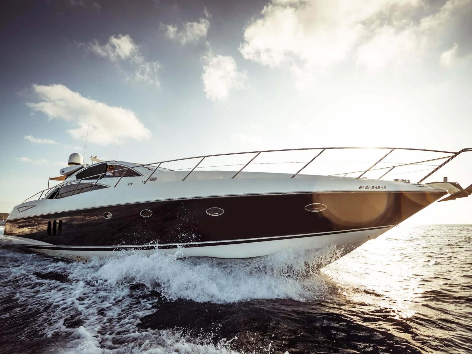 N9 | Sunseeker Predator 72 - Sunseeker