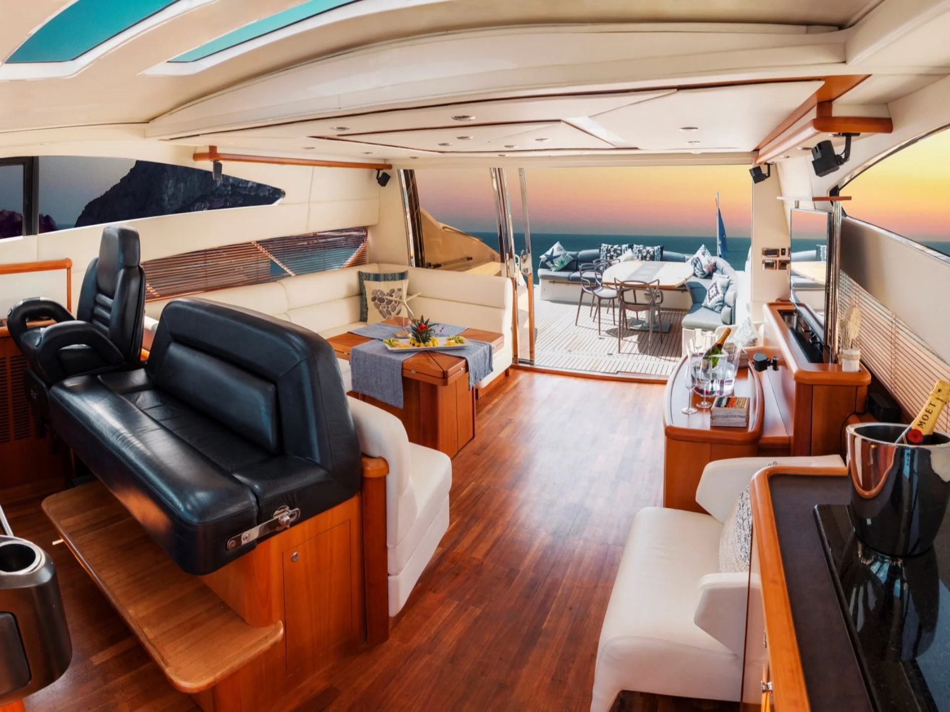 N9 | Sunseeker Predator 72 - Sunseeker