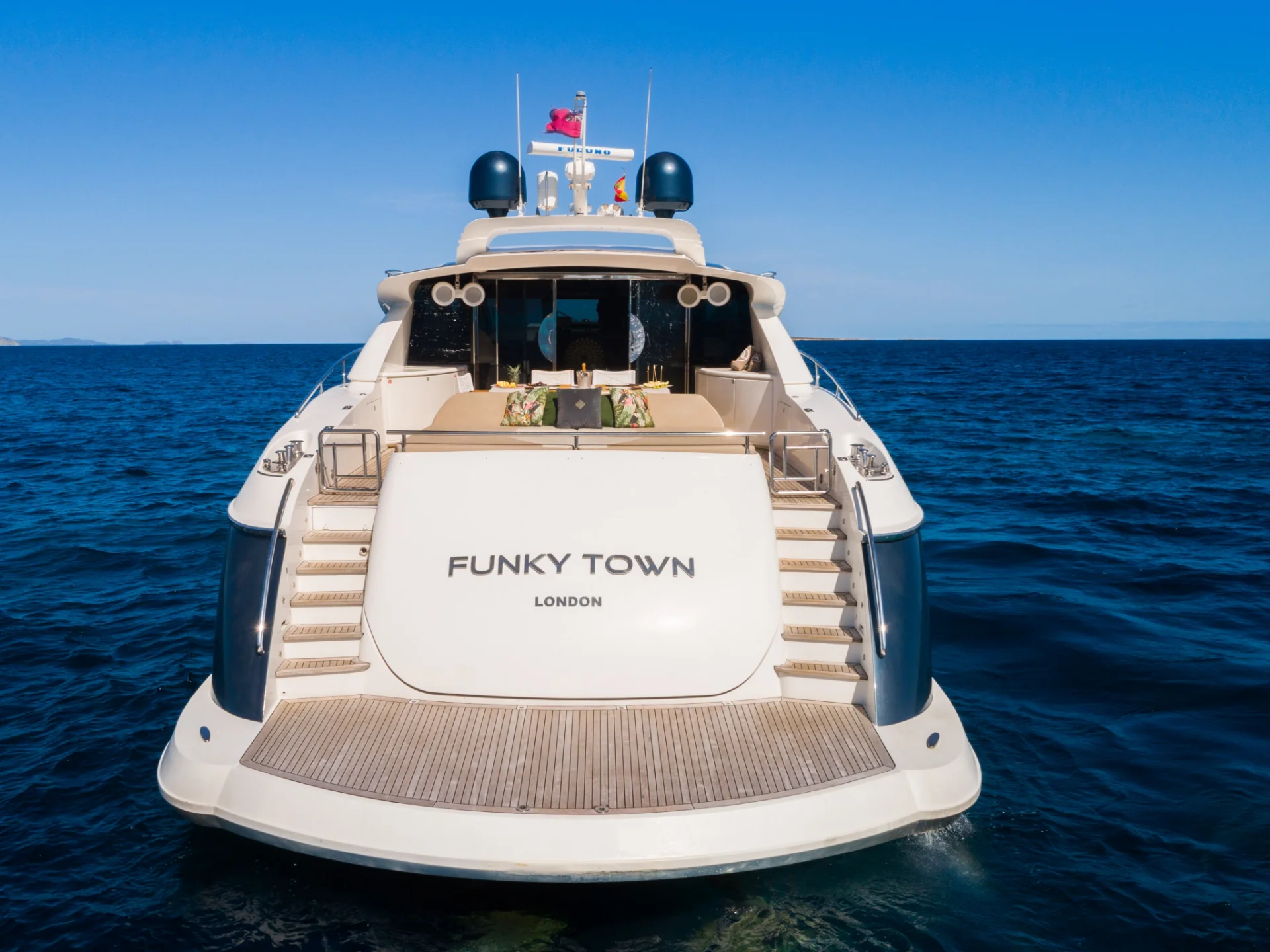 FUNKY TOWN | Canados 90 - Canados