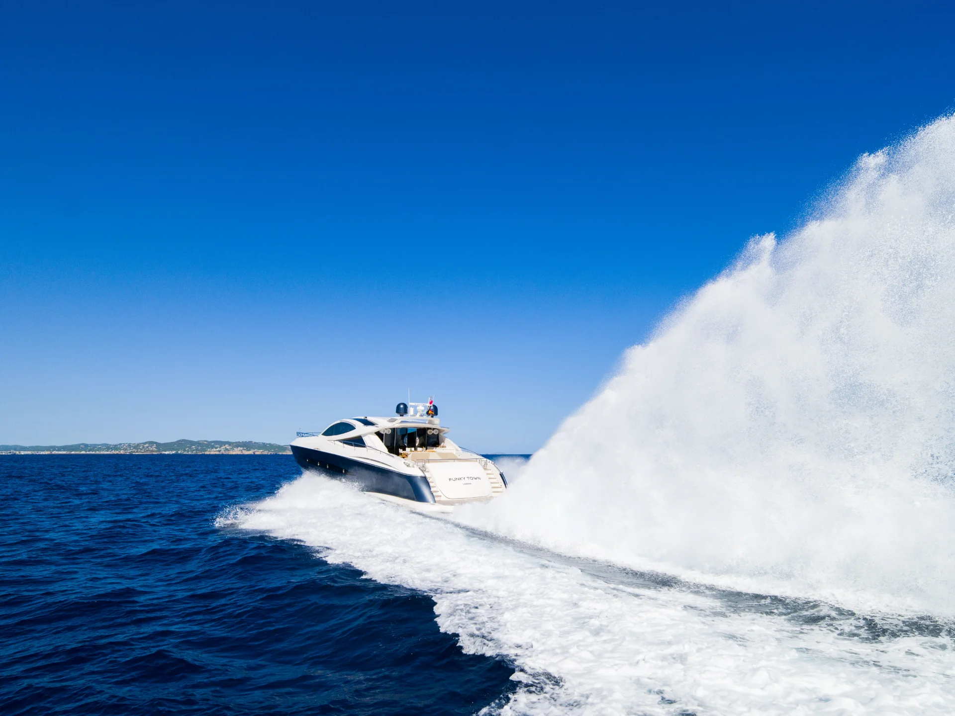 FUNKY TOWN | Canados 90 - Canados