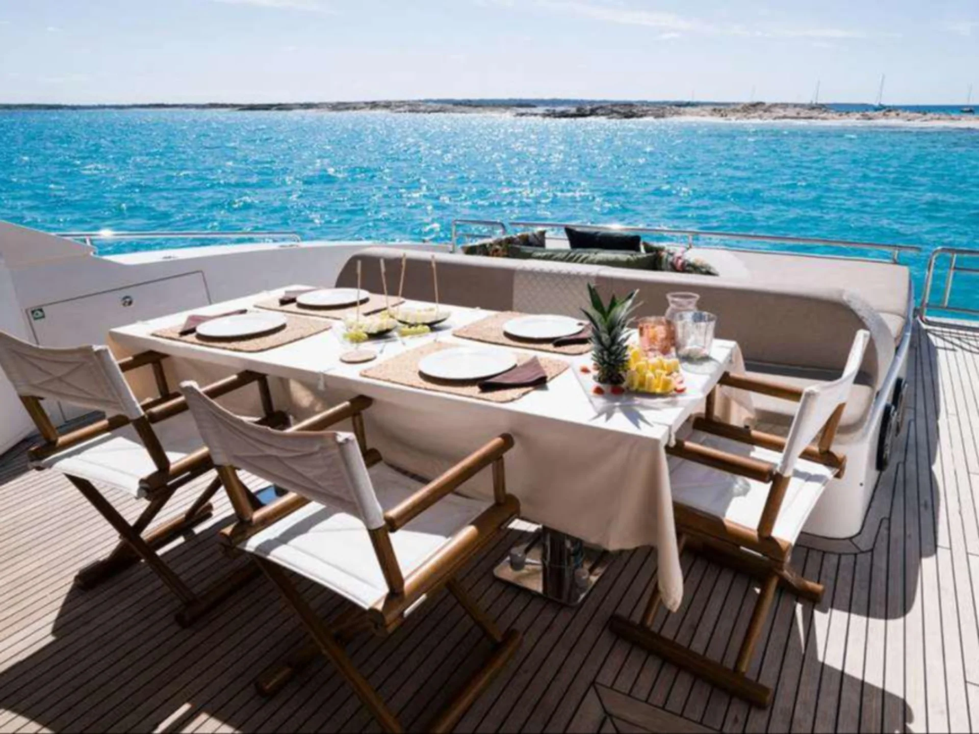 FUNKY TOWN | Canados 90 - Canados