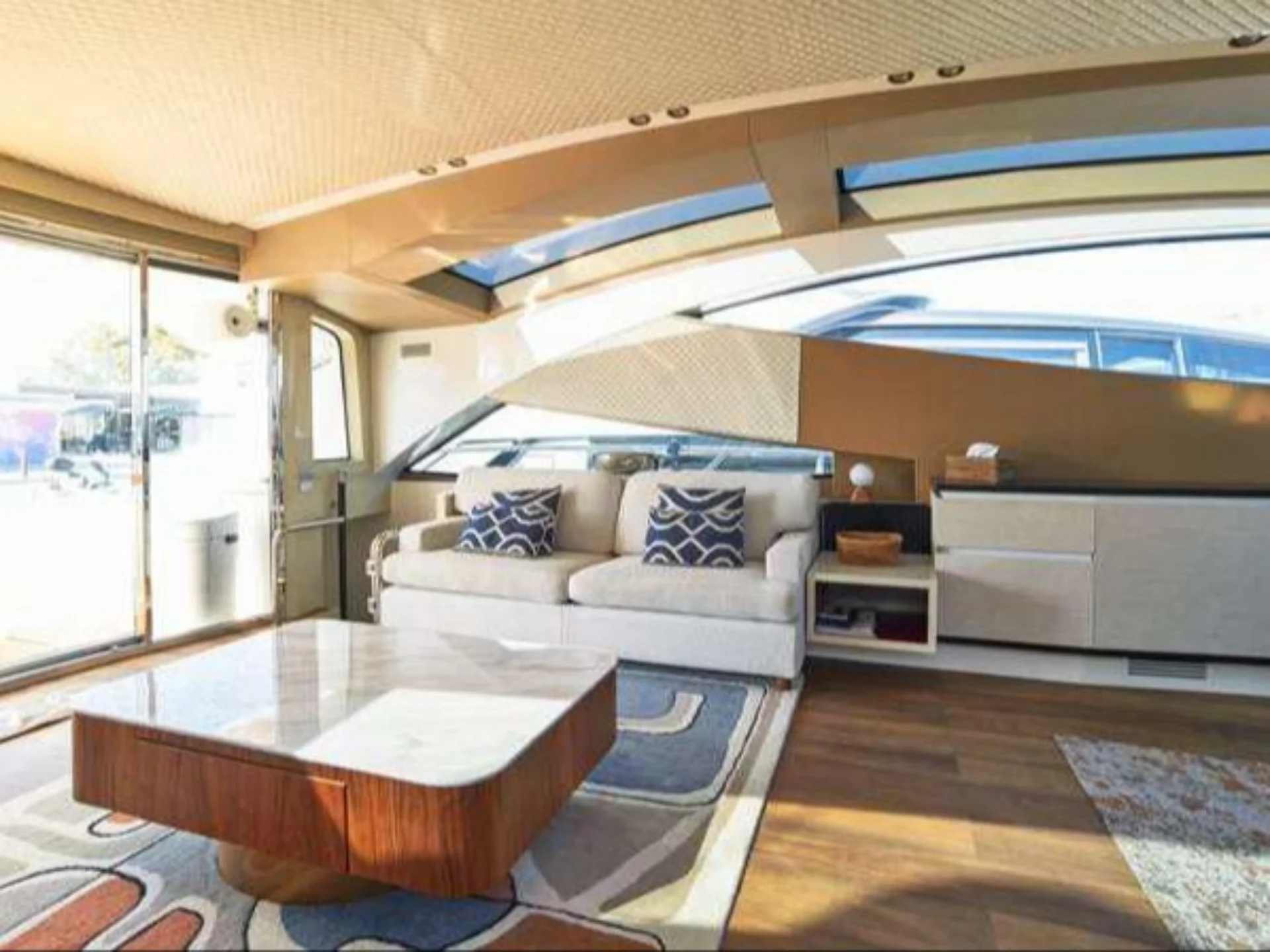 FUNKY TOWN | Canados 90 - Canados