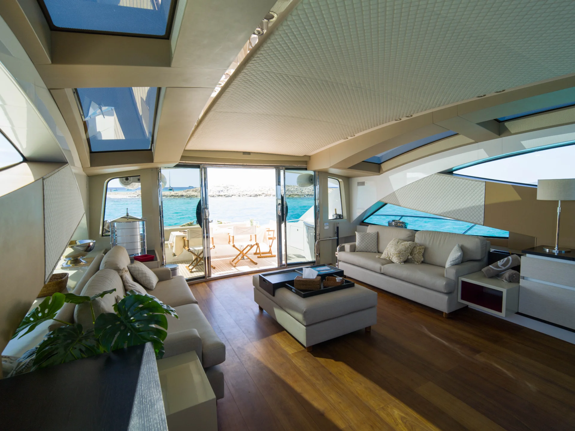 FUNKY TOWN | Canados 90 - Canados