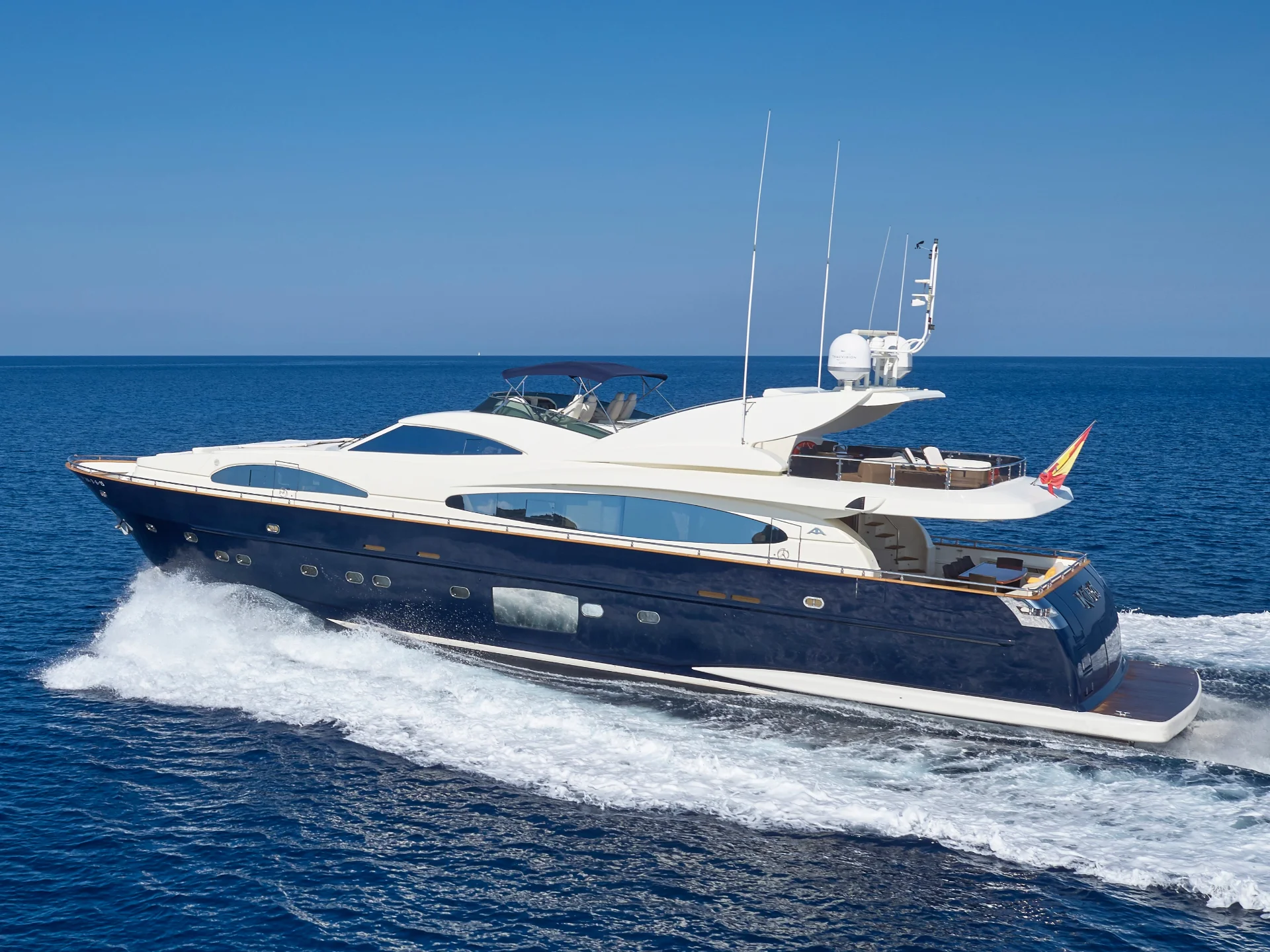 KIRIOS | Astondoa GLX 102