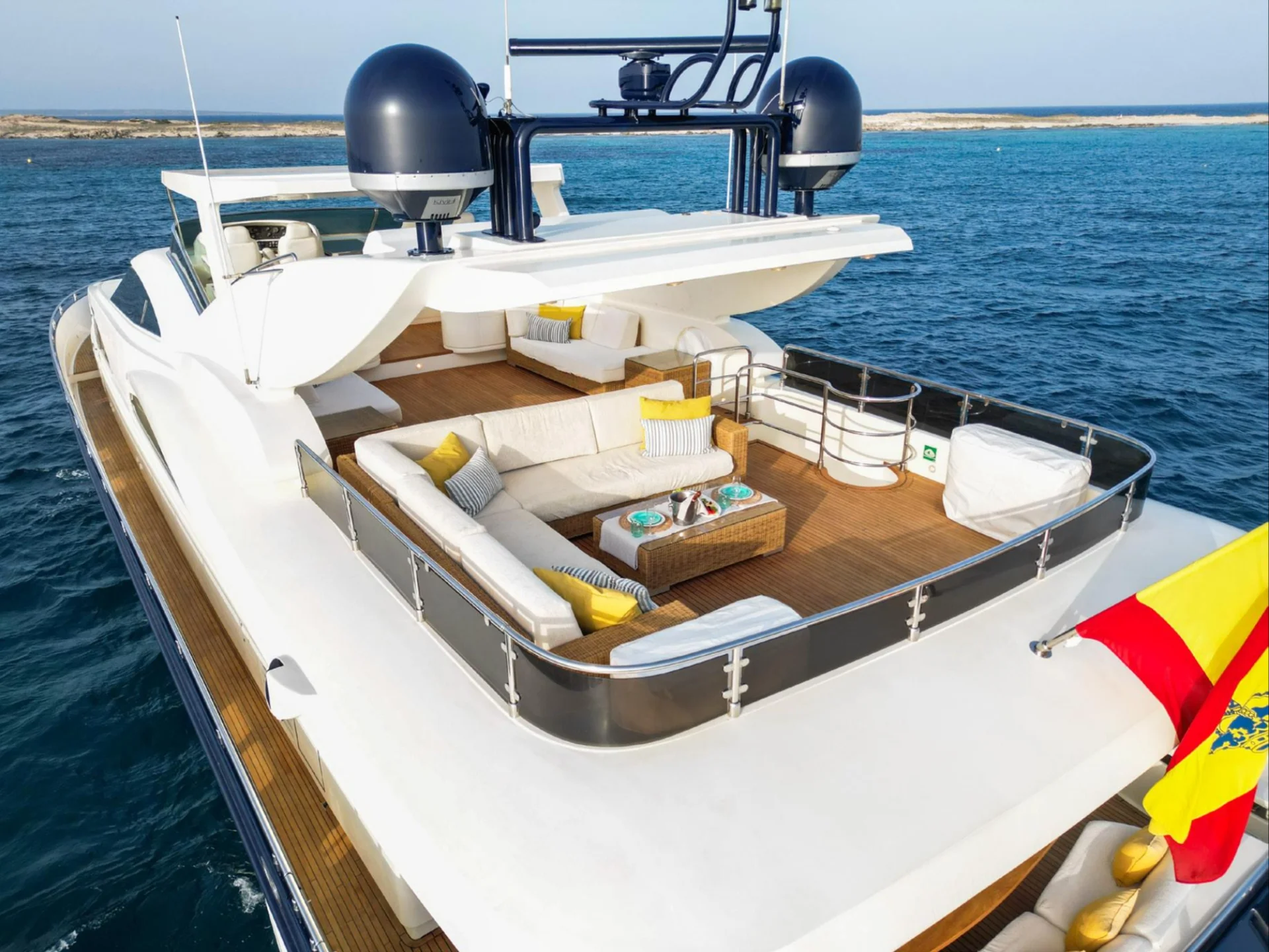 KIRIOS | Astondoa GLX 102 - Astondoa