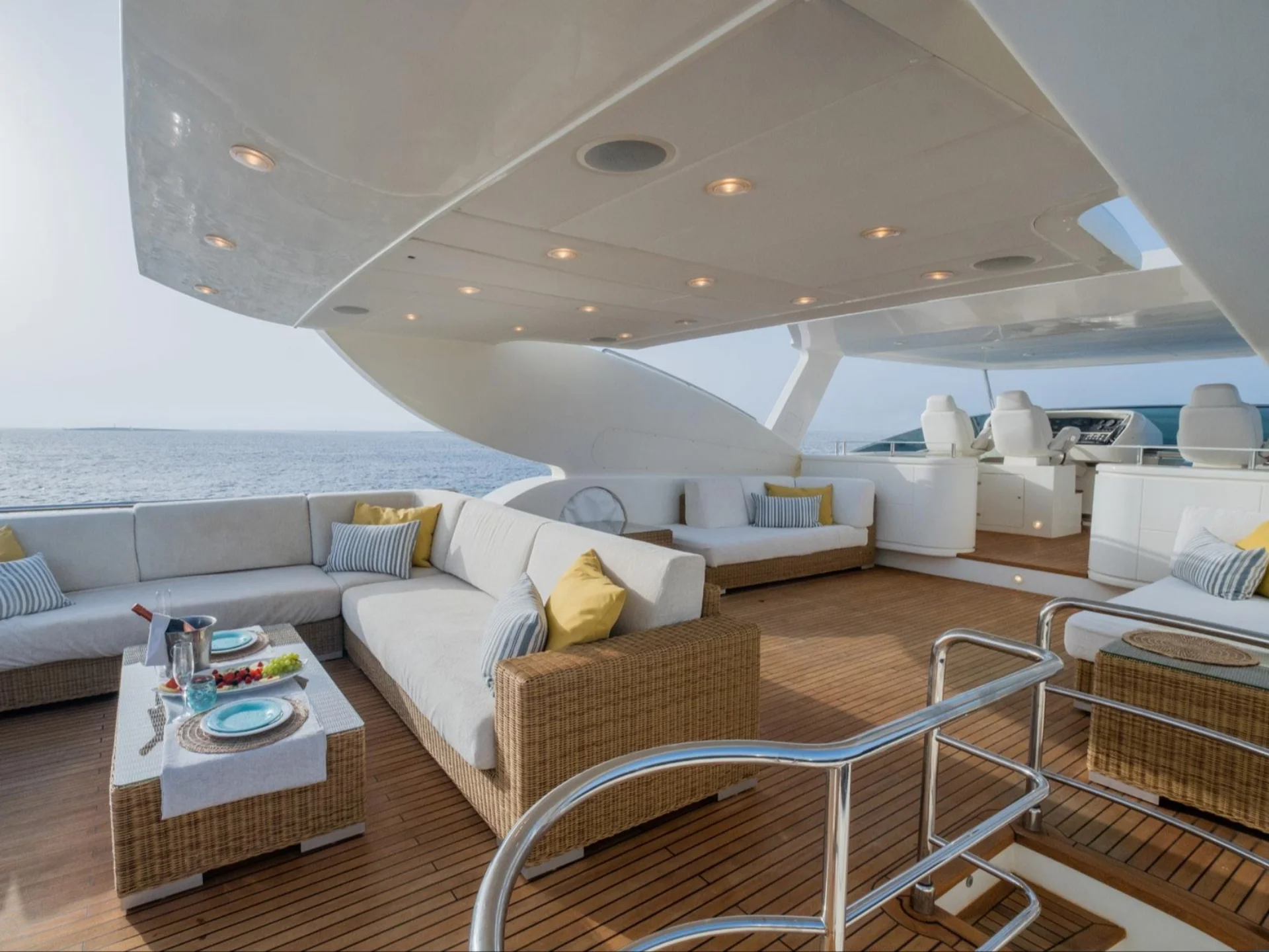 KIRIOS | Astondoa GLX 102 - Astondoa