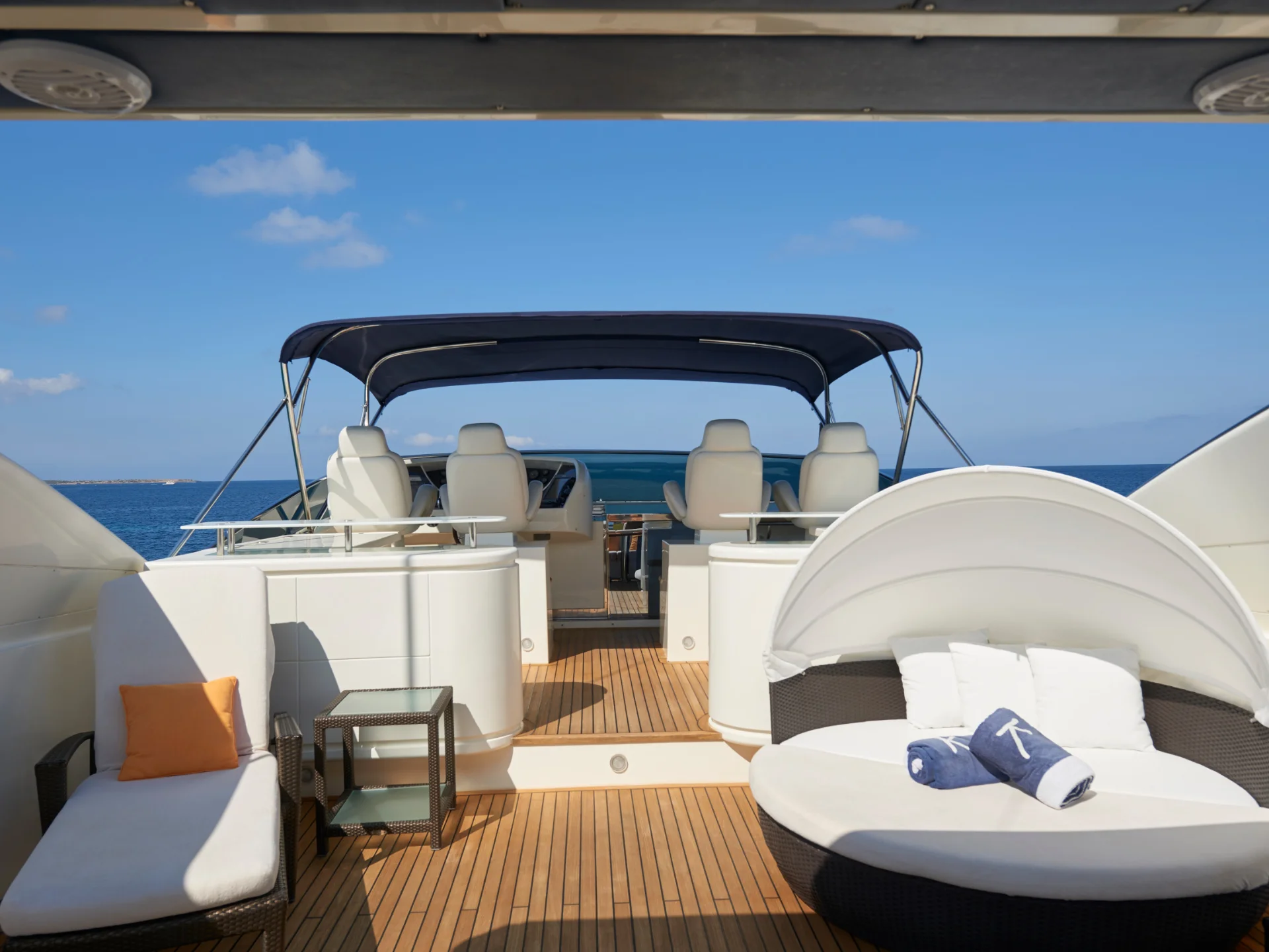 KIRIOS | Astondoa GLX 102 - Astondoa