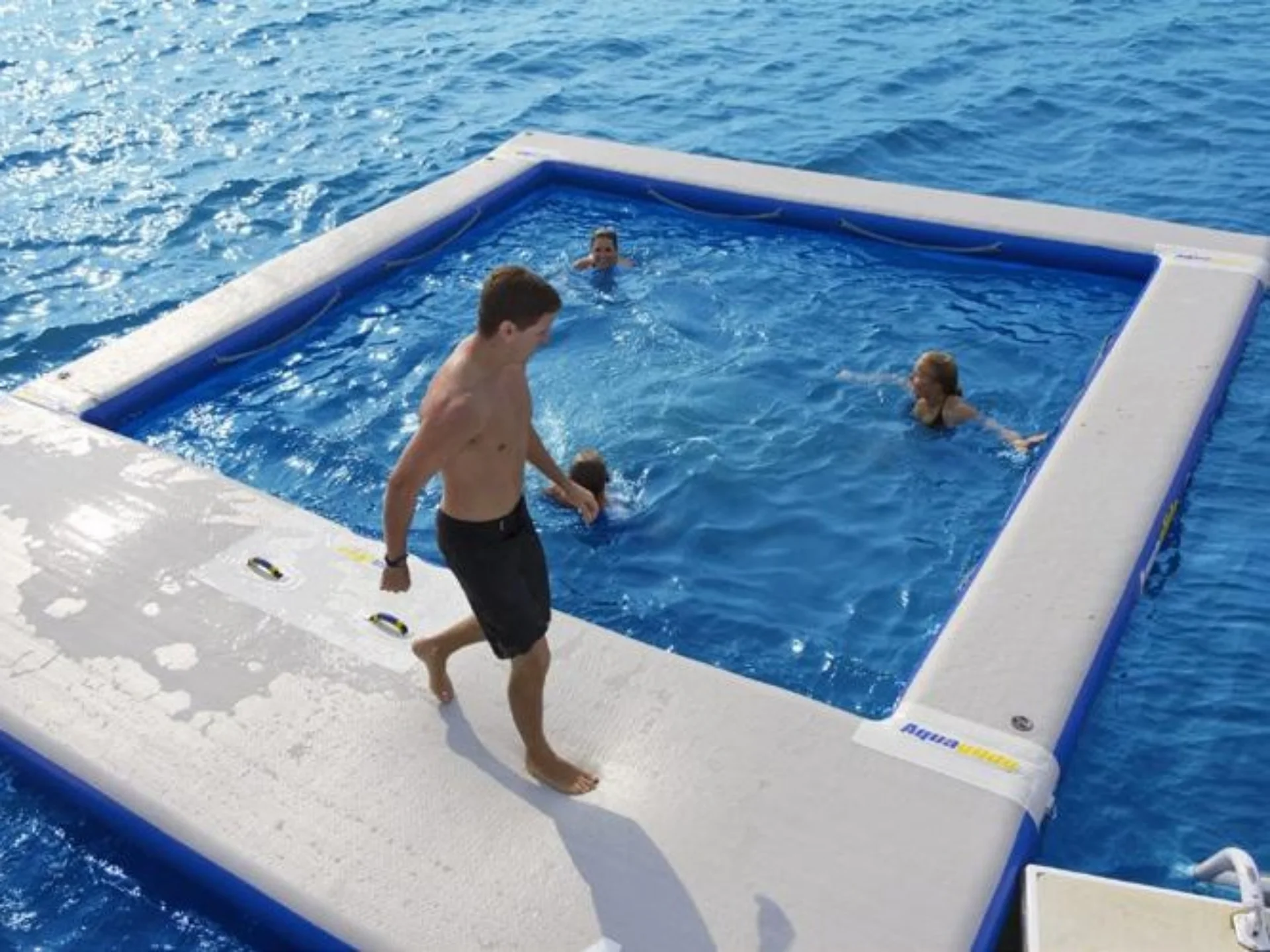 KIRIOS | Astondoa GLX 102 - Astondoa