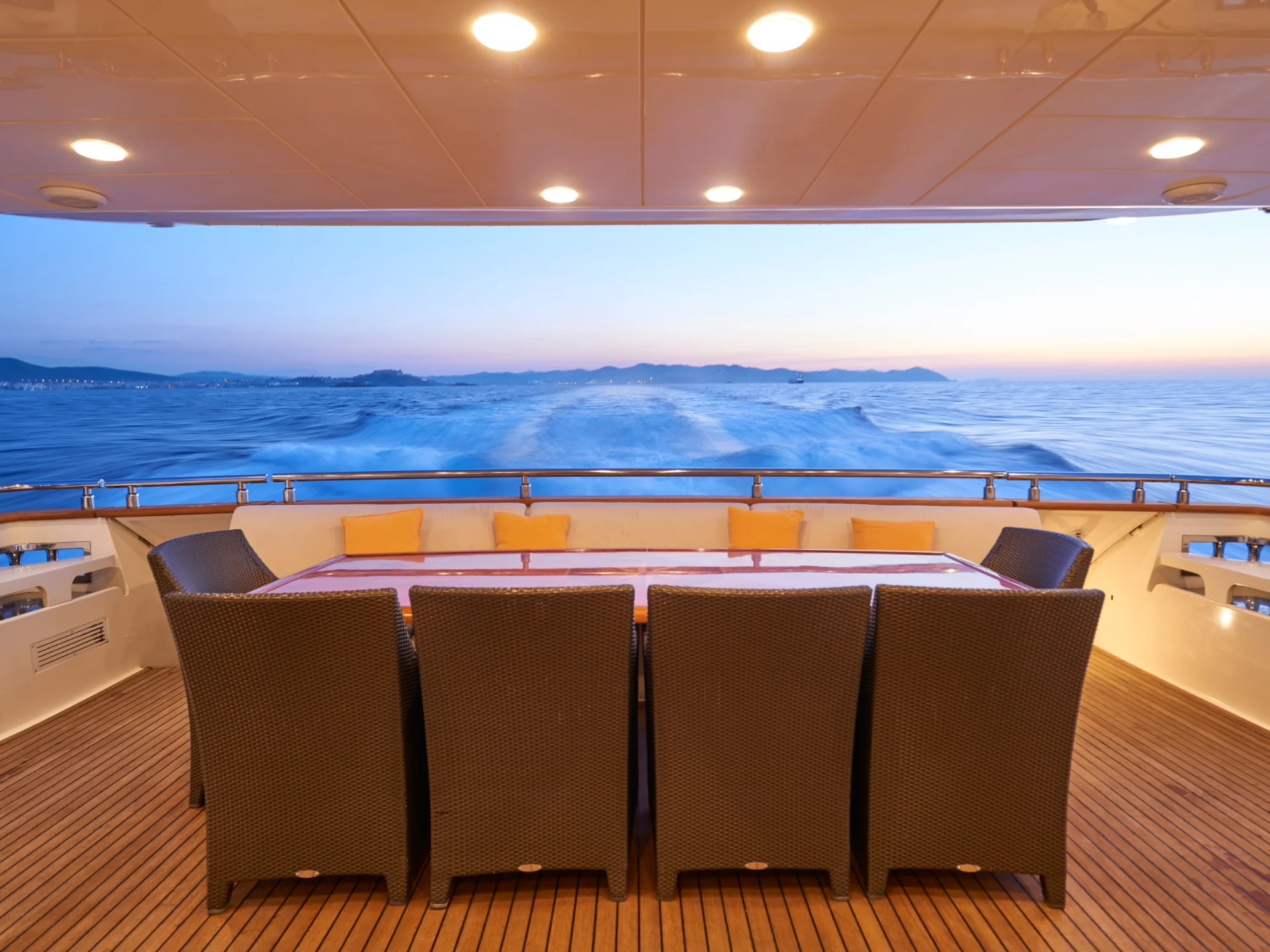 KIRIOS | Astondoa GLX 102 - Astondoa