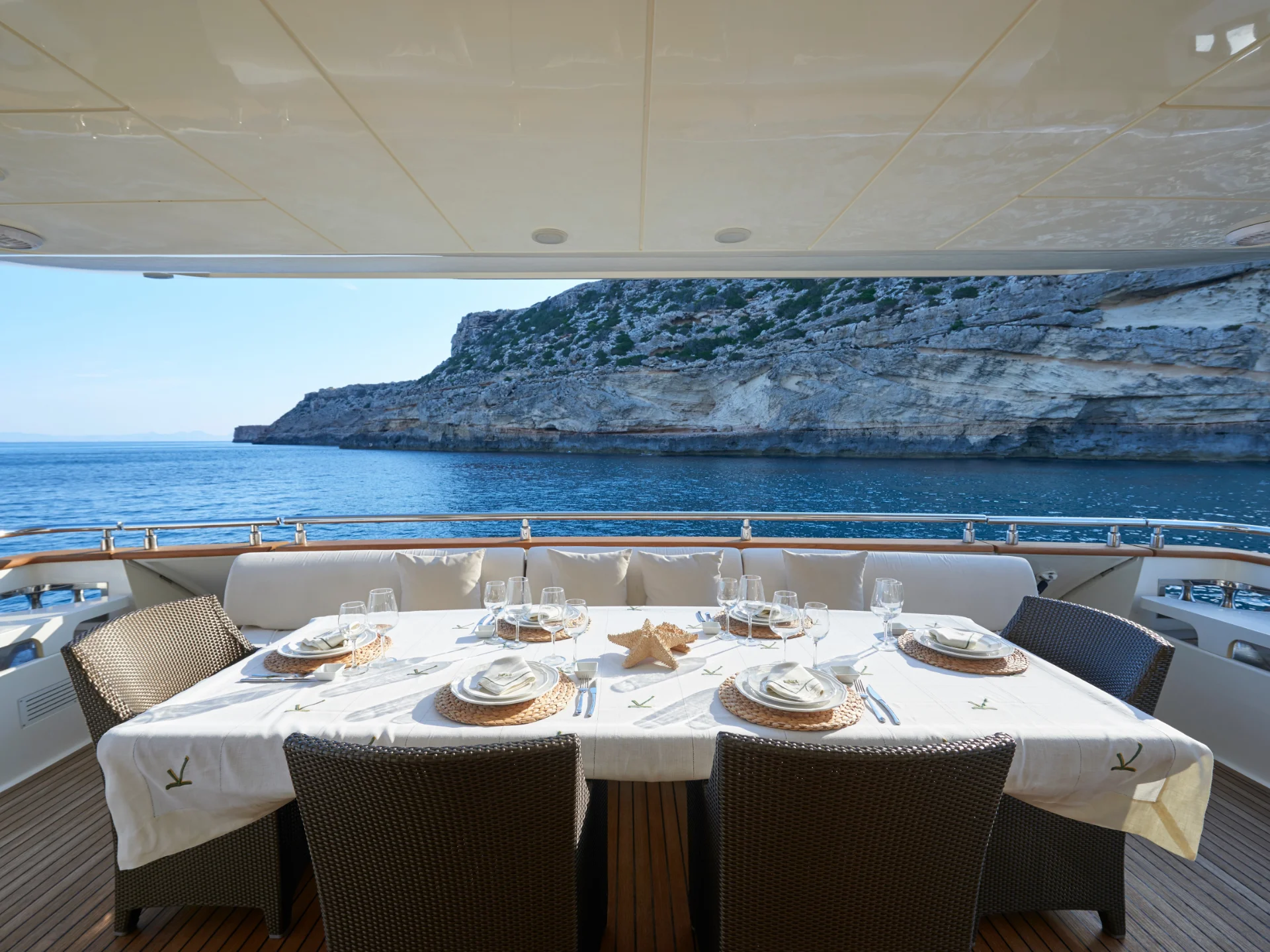 KIRIOS | Astondoa GLX 102 - Astondoa