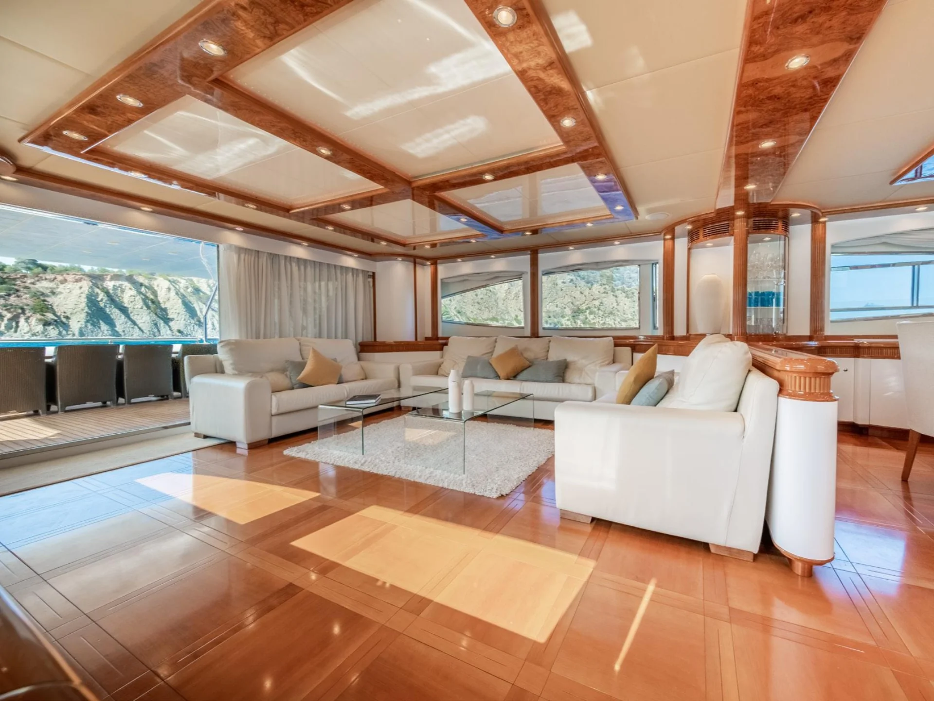 KIRIOS | Astondoa GLX 102 - Astondoa