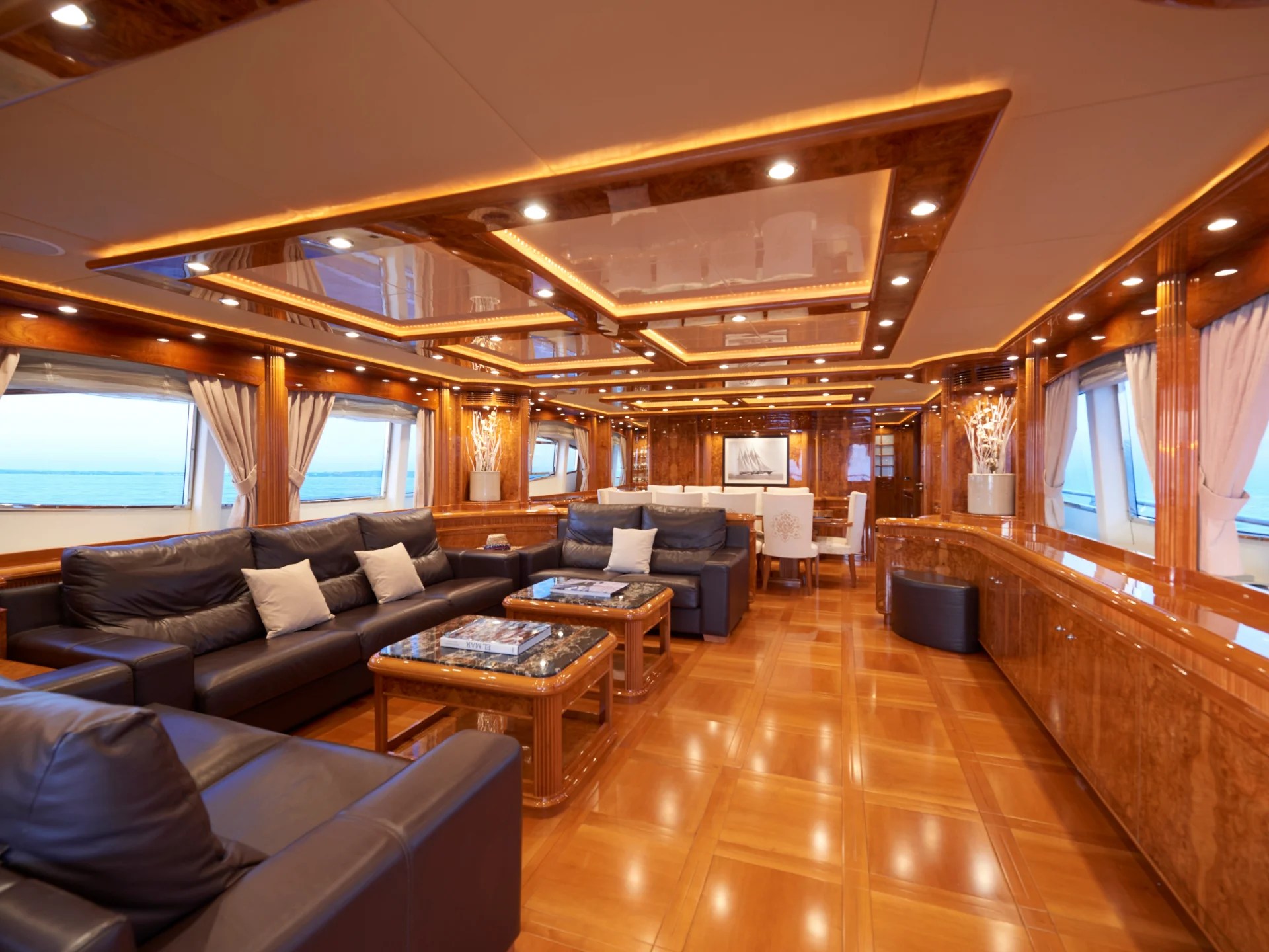 KIRIOS | Astondoa GLX 102 - Astondoa