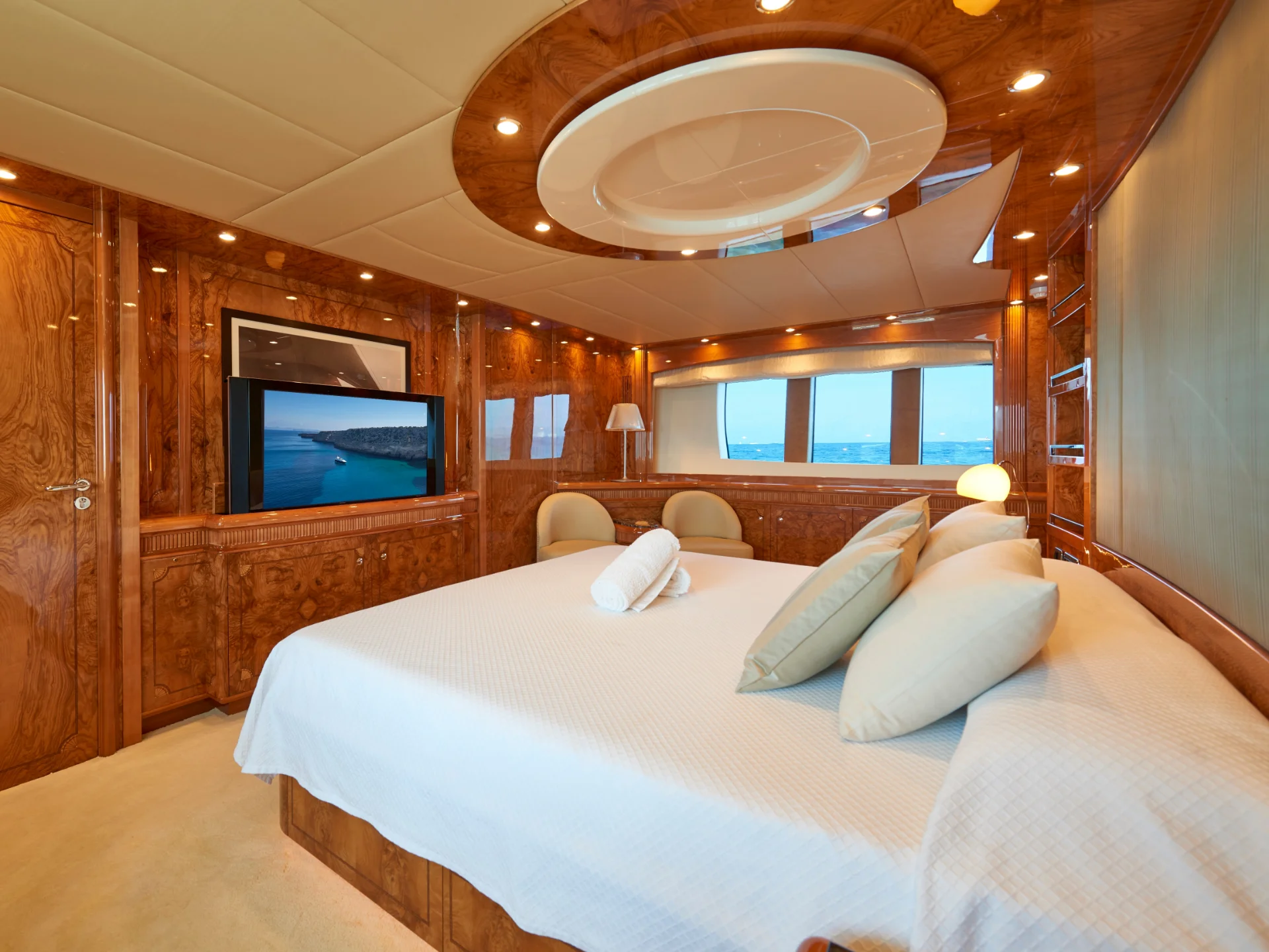 KIRIOS | Astondoa GLX 102 - Astondoa