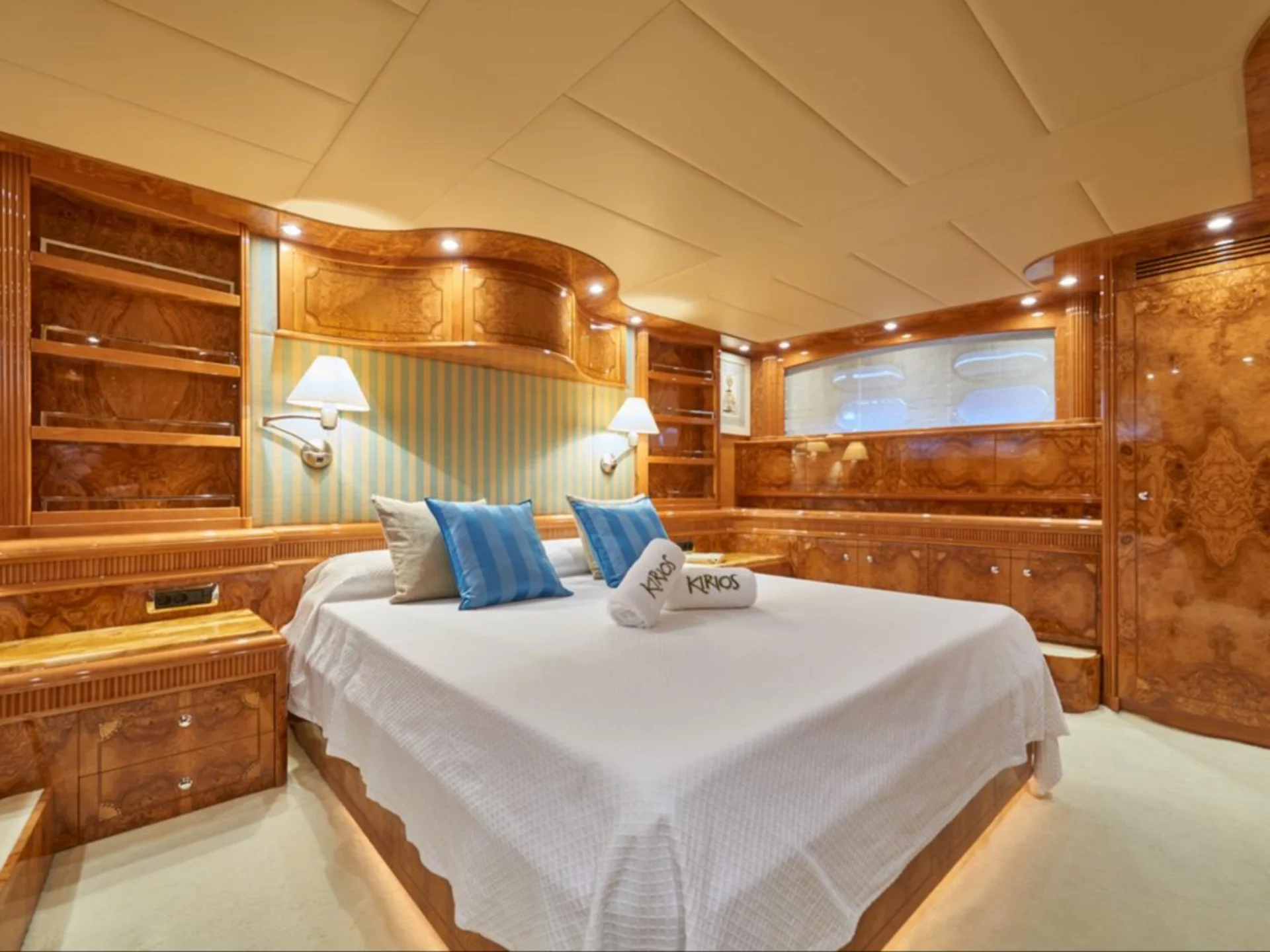 KIRIOS | Astondoa GLX 102 - Astondoa