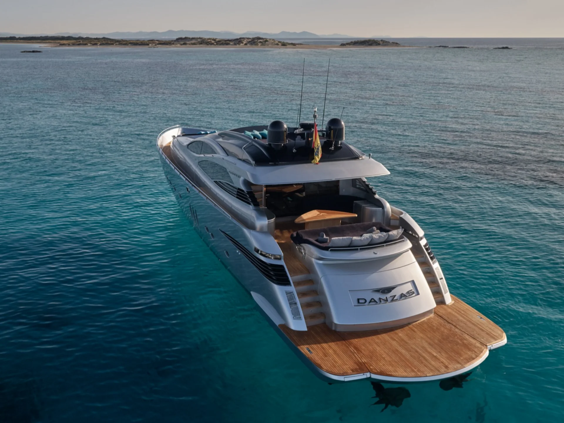 DANZAS | Pershing 90 - Pershing