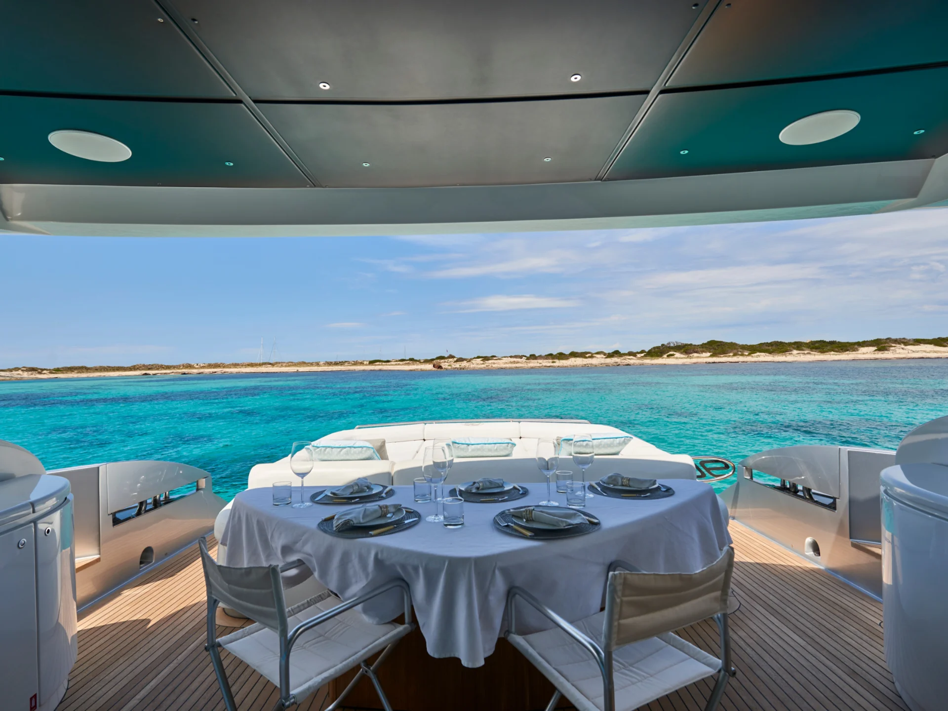 DANZAS | Pershing 90 - Pershing