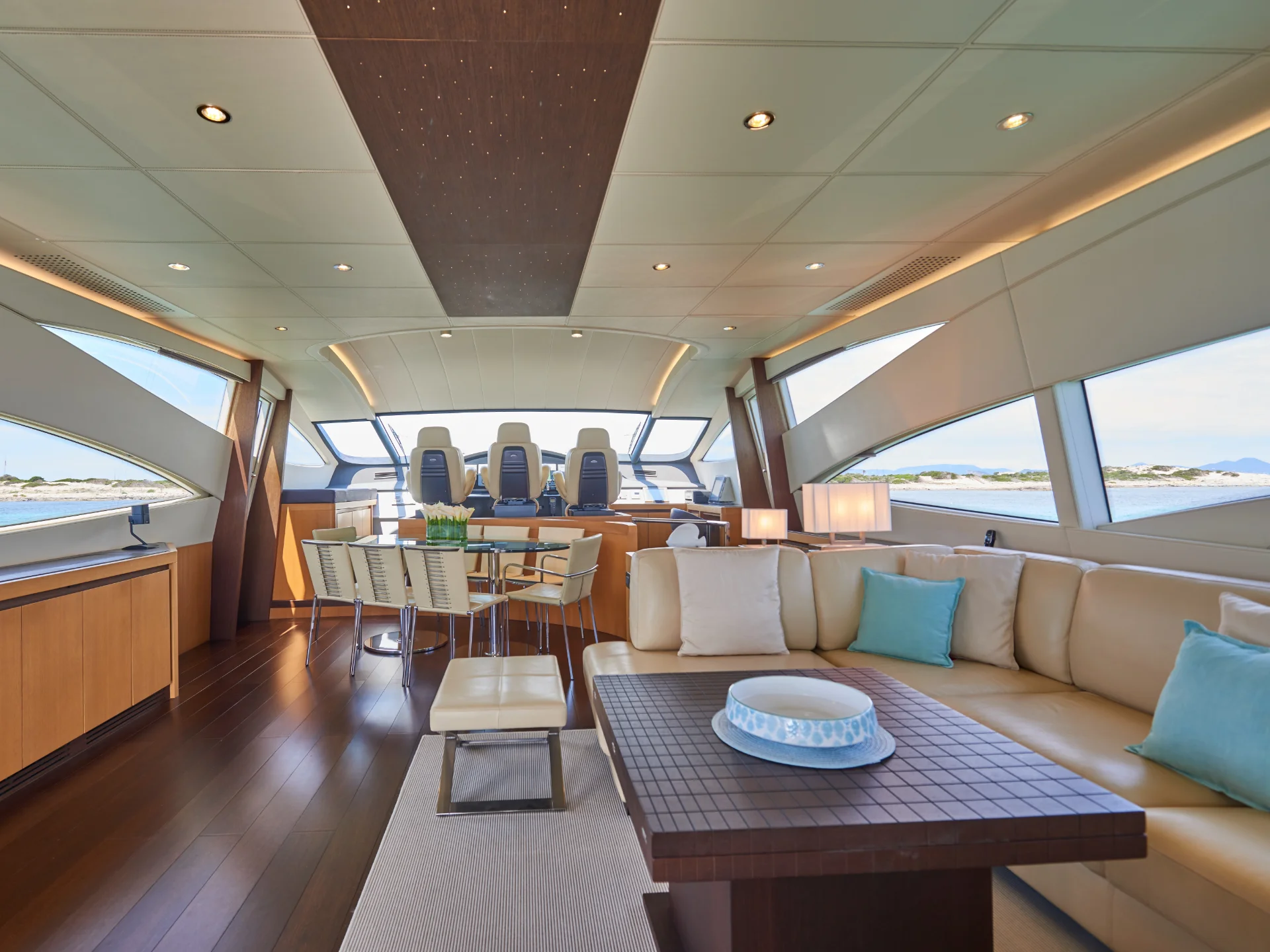 DANZAS | Pershing 90 - Pershing