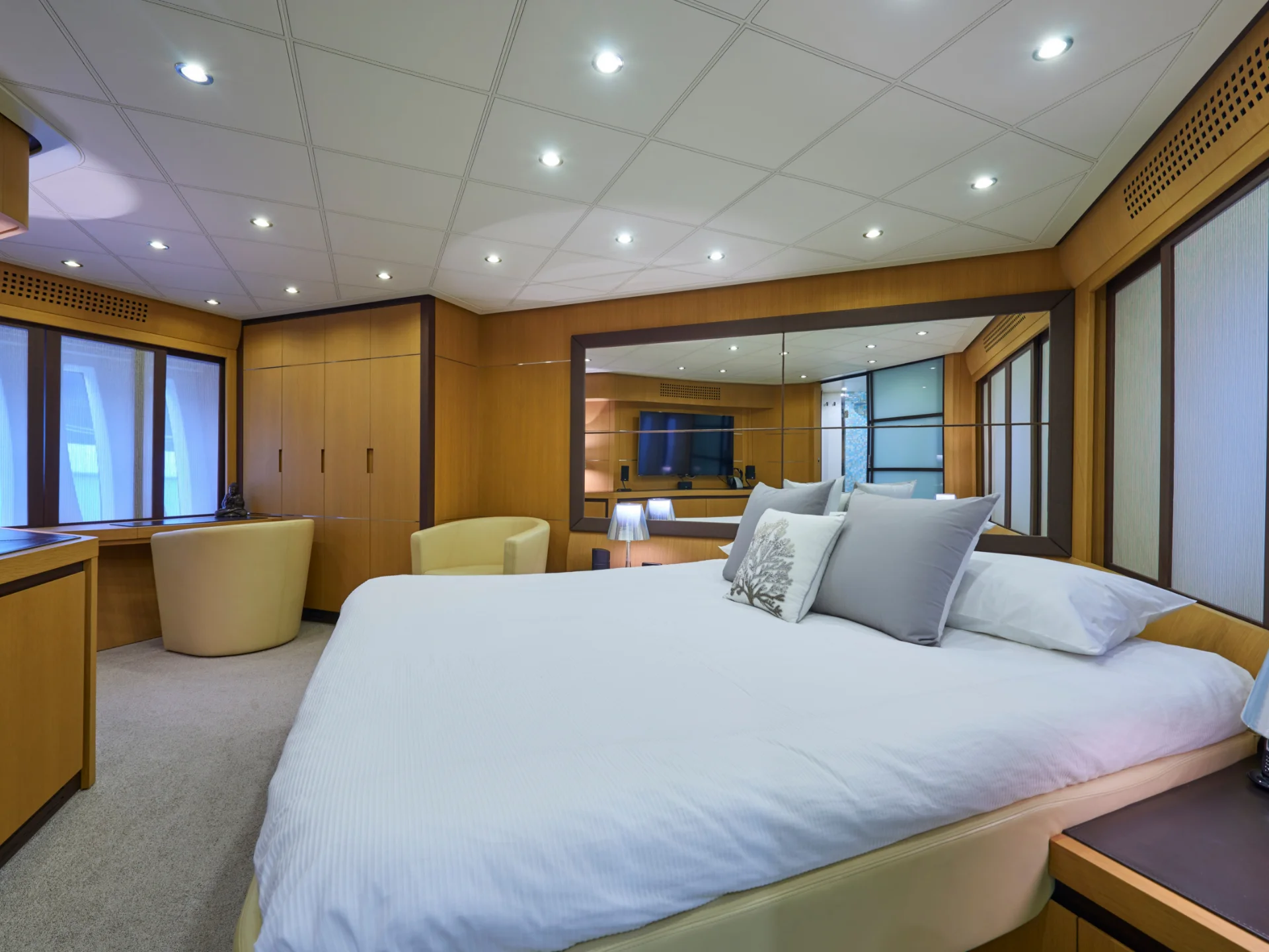 DANZAS | Pershing 90 - Pershing