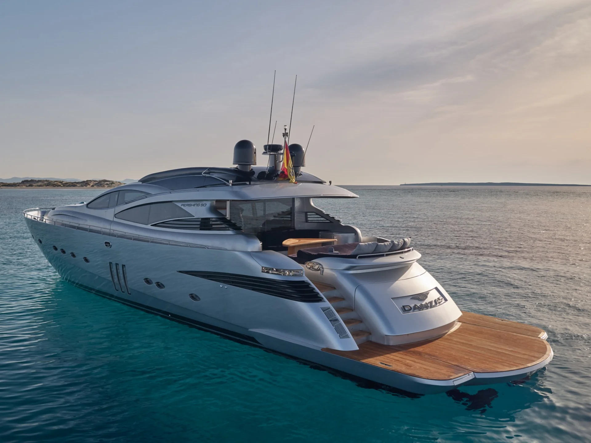 DANZAS | Pershing 90 - Pershing