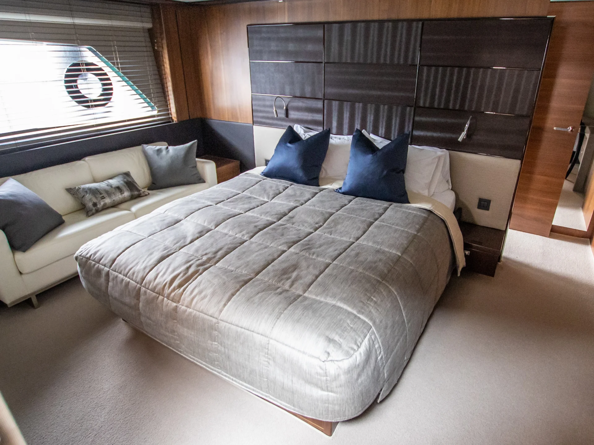 RUBY TUESDAY | Princess V72 - Princess