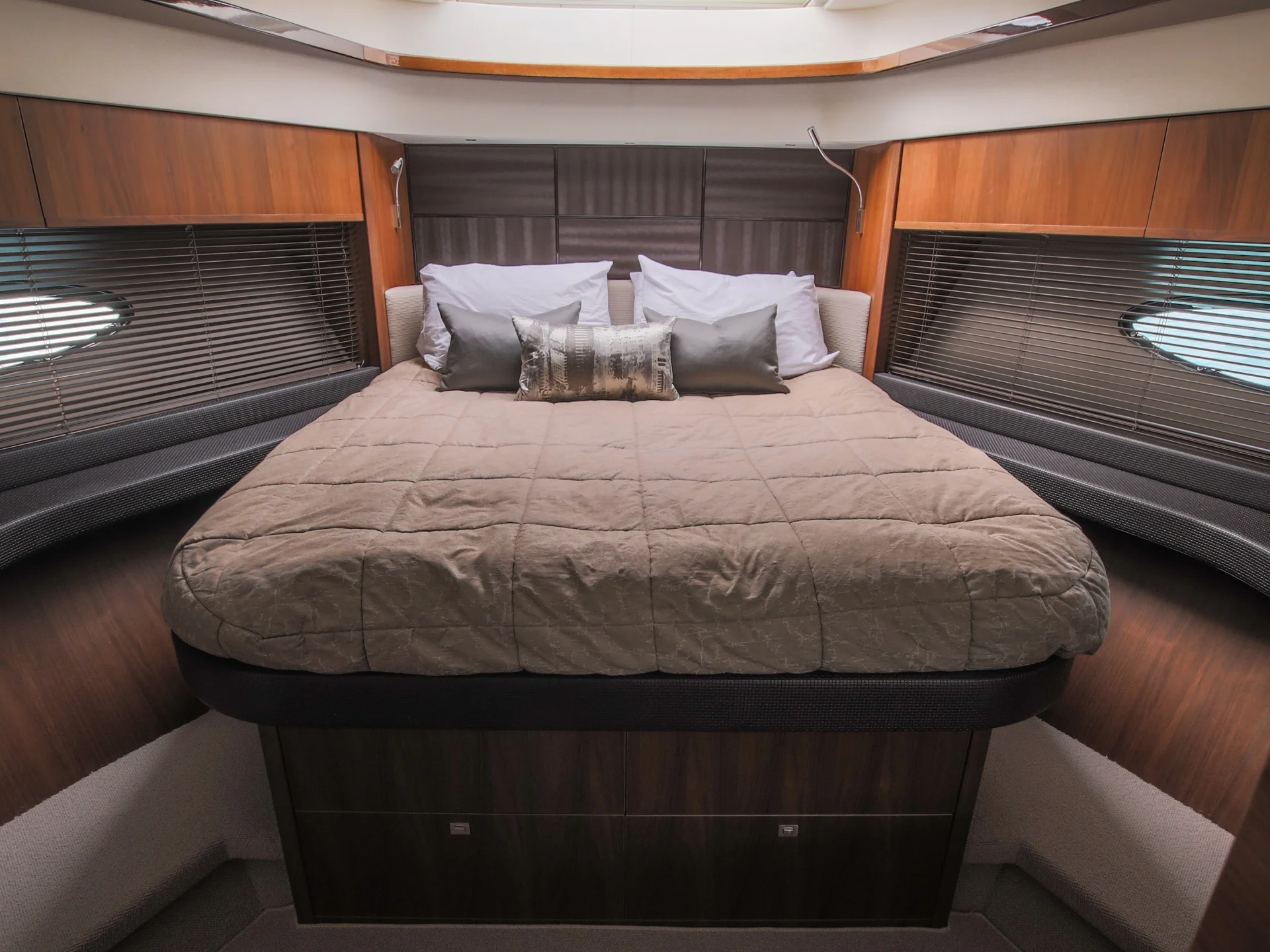 RUBY TUESDAY | Princess V72 - Princess