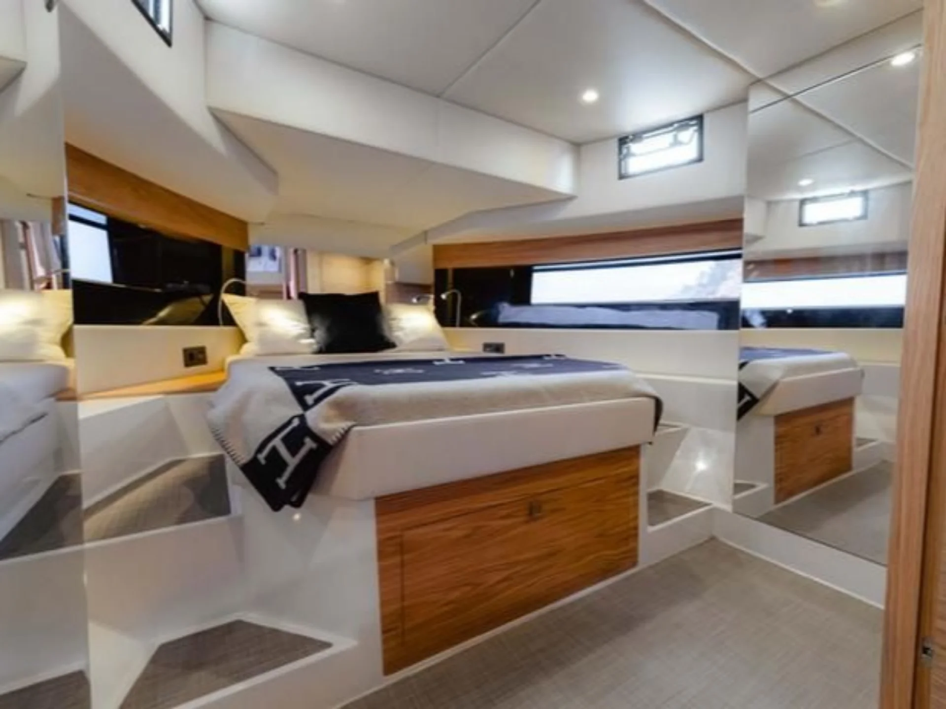 De Antonio D50 Open - De Antonio