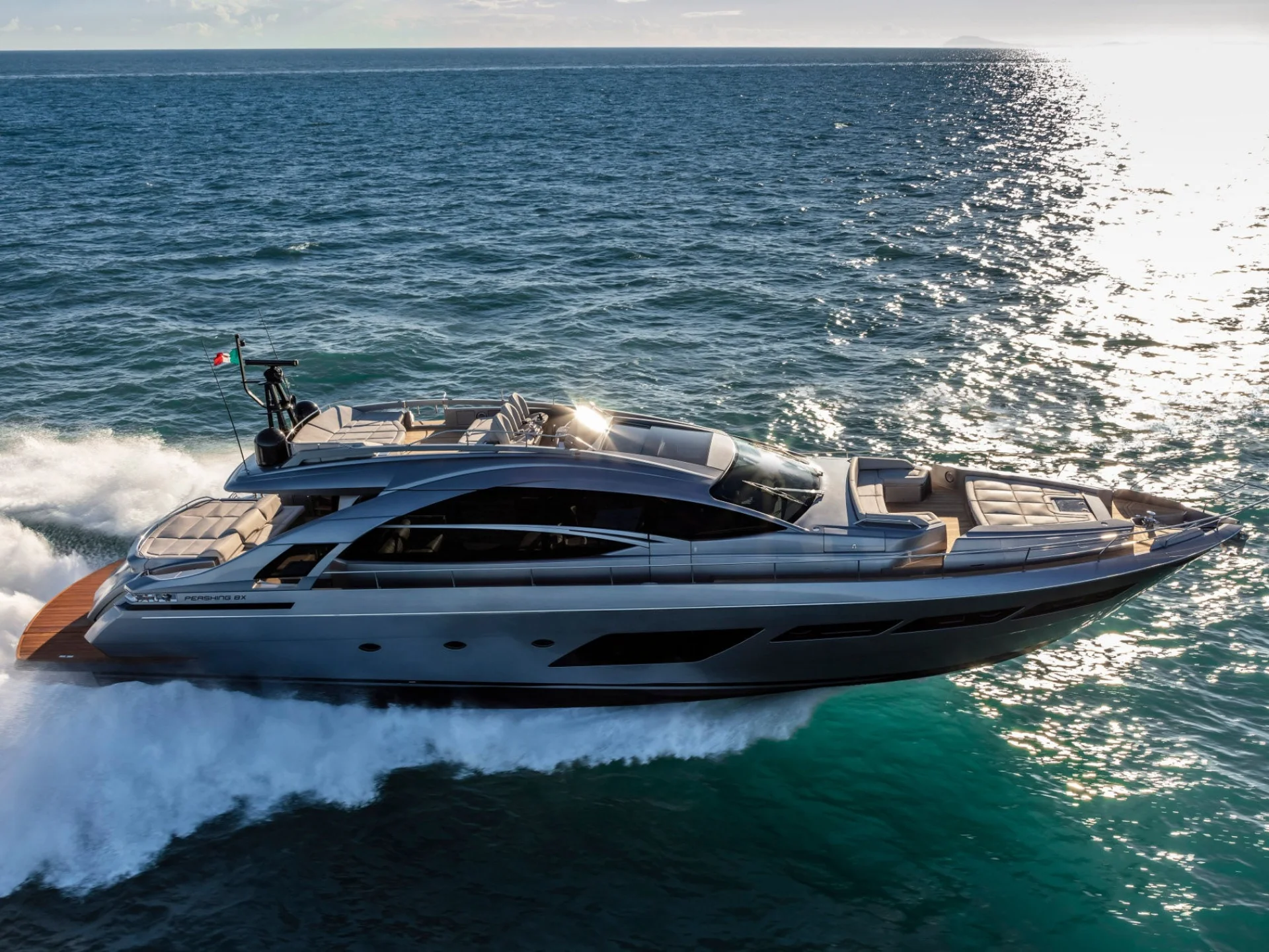 BEYOND | Pershing 8X