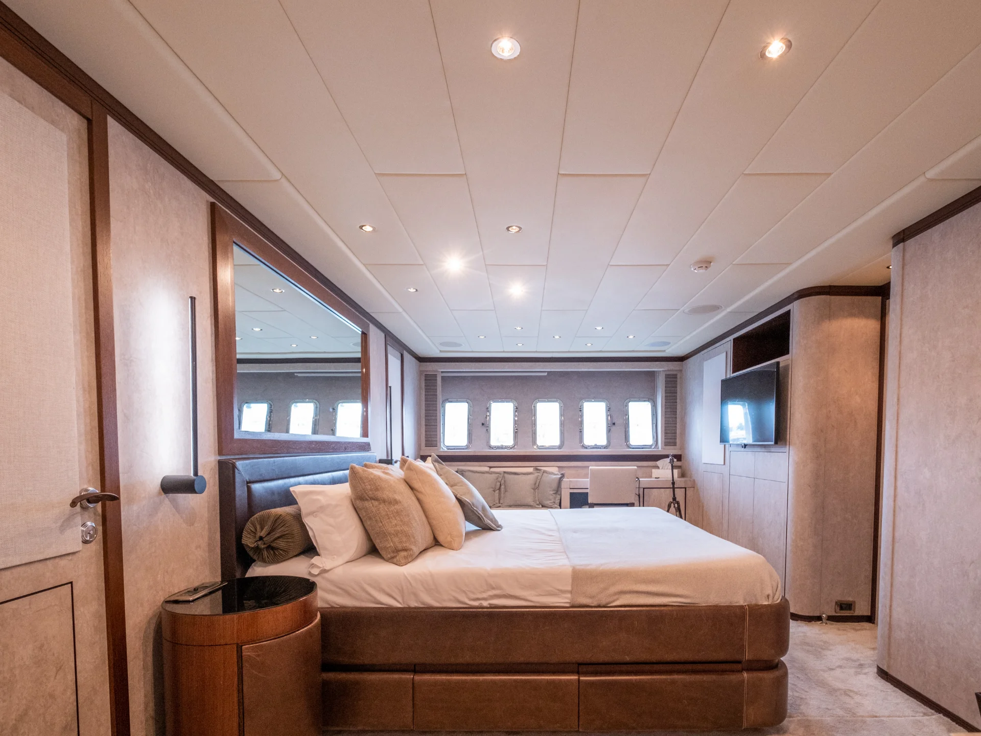 FIVE STARS | Mangusta 92 - Mangusta